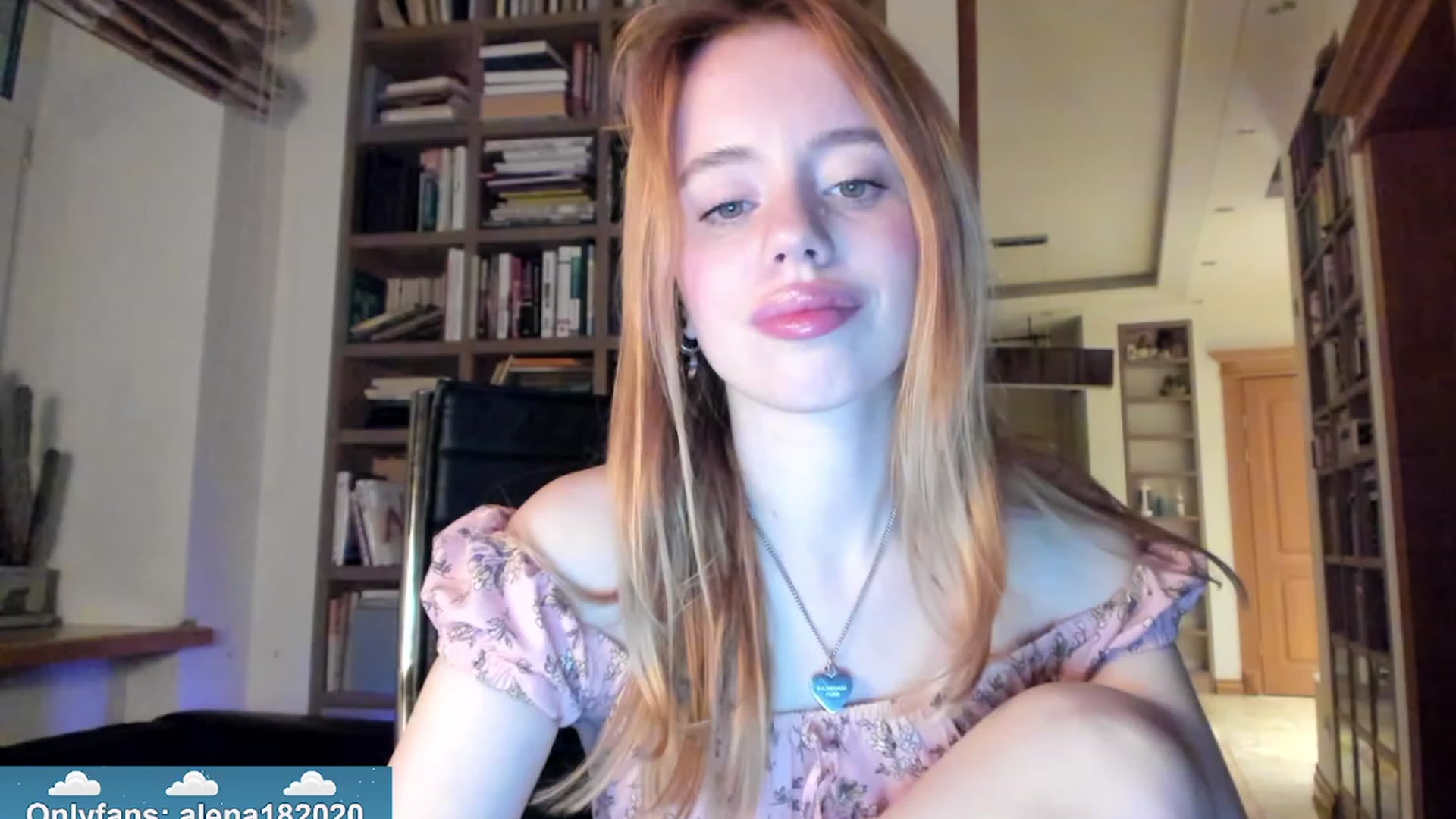 Gallery image thumbnail from Alena29's myfreecams stream on, 11/17/2023, 14:37 image 11 of 20