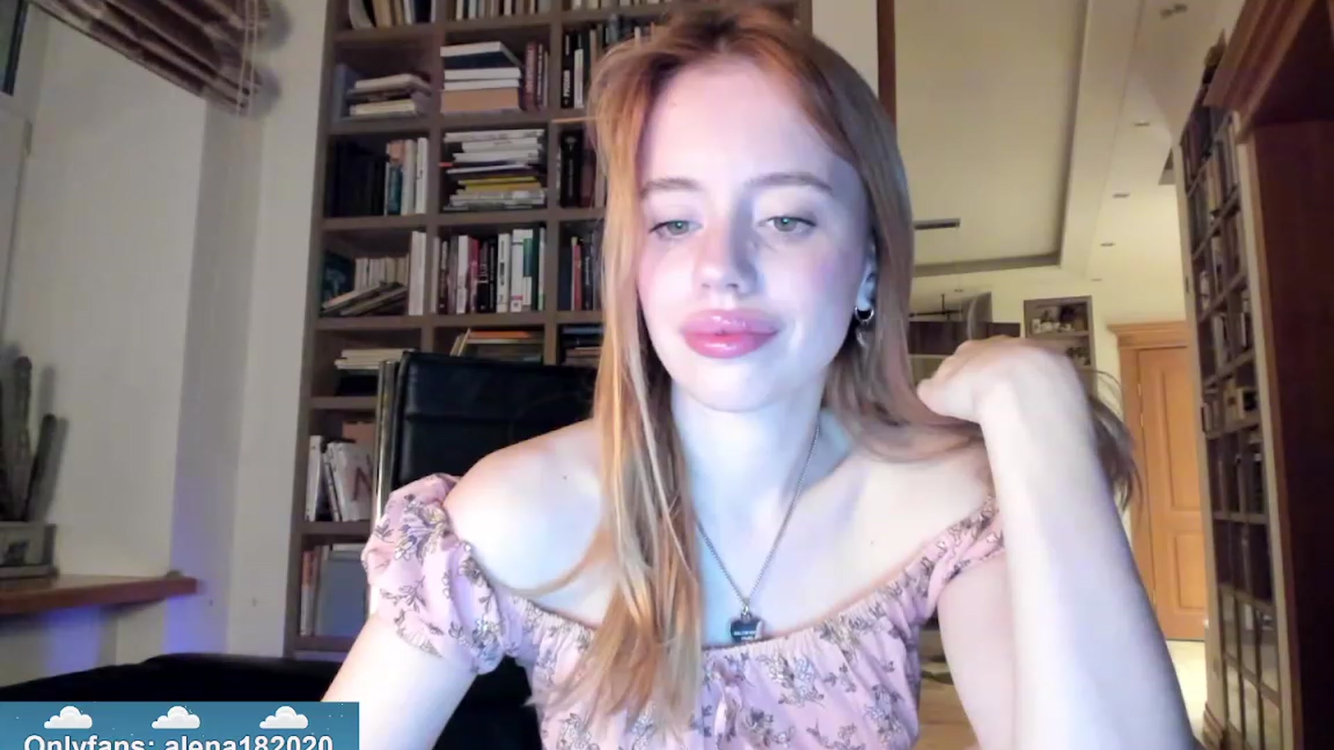 Gallery image thumbnail from Alena29's myfreecams stream on, 11/17/2023, 14:37 image 13 of 20