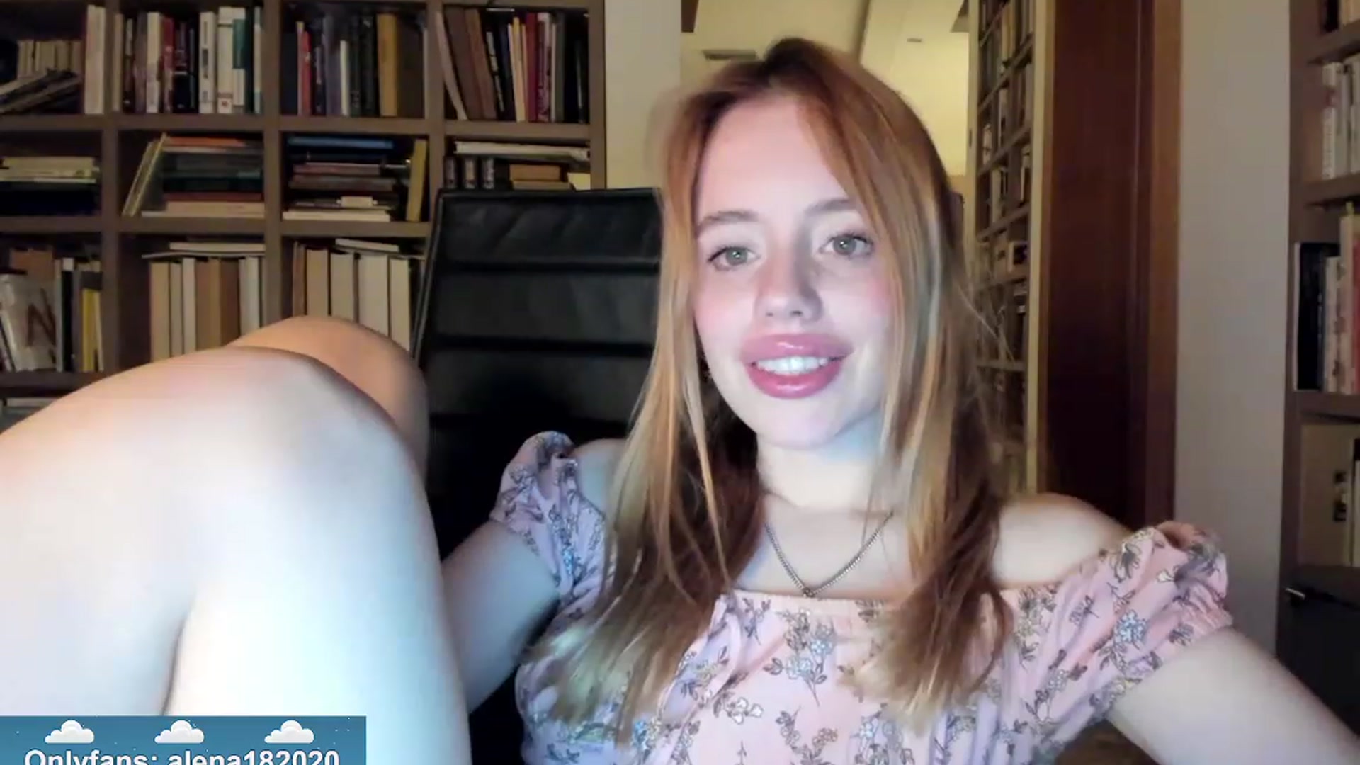Gallery image thumbnail from Alena29's myfreecams stream on, 11/17/2023, 14:37 image 17 of 20