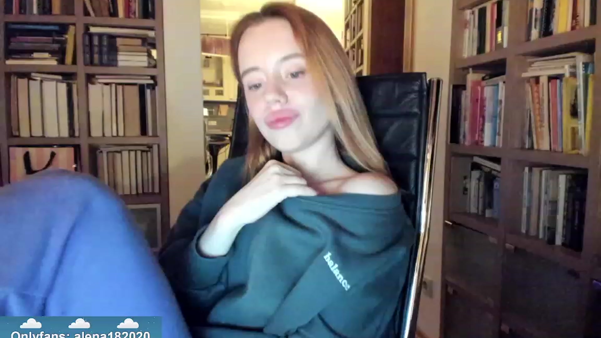 Gallery image thumbnail from Alena29's myfreecams stream on, 11/24/2023, 17:01 image 19 of 20
