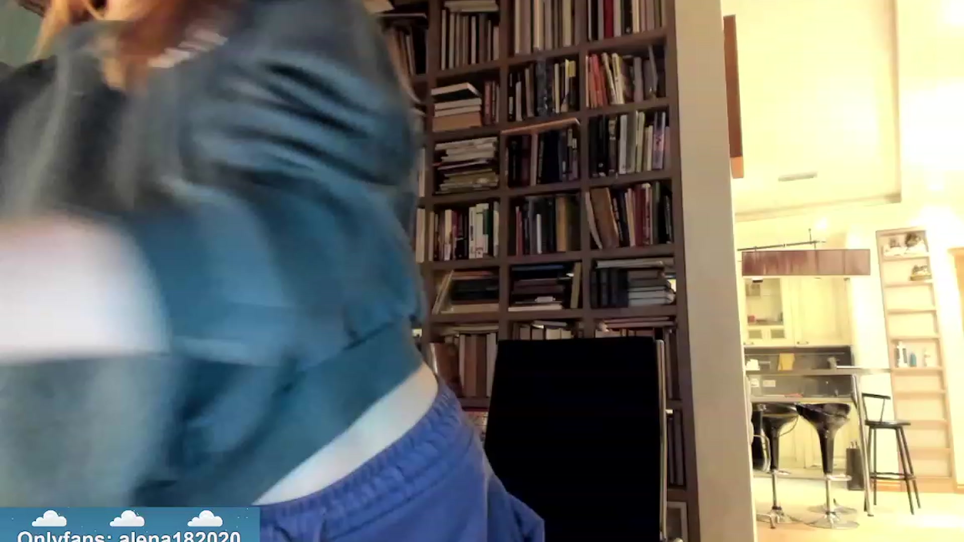 Gallery image thumbnail from Alena29's myfreecams stream on, 11/24/2023, 17:01 image 9 of 20