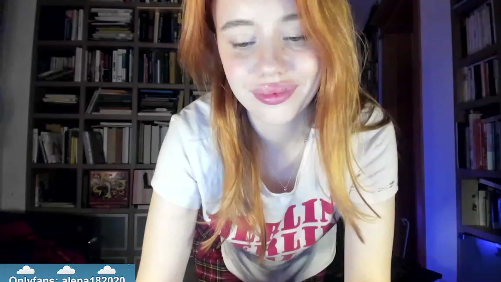 Gallery image thumbnail from Alena29's myfreecams stream on, 12/04/2023, 21:47 image 6 of 20