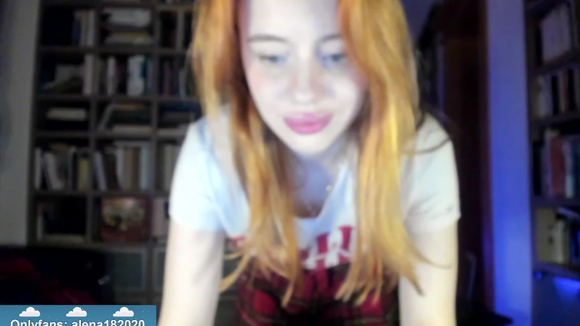 Gallery image thumbnail from Alena29's myfreecams stream on, 12/04/2023, 21:47 image 10 of 20