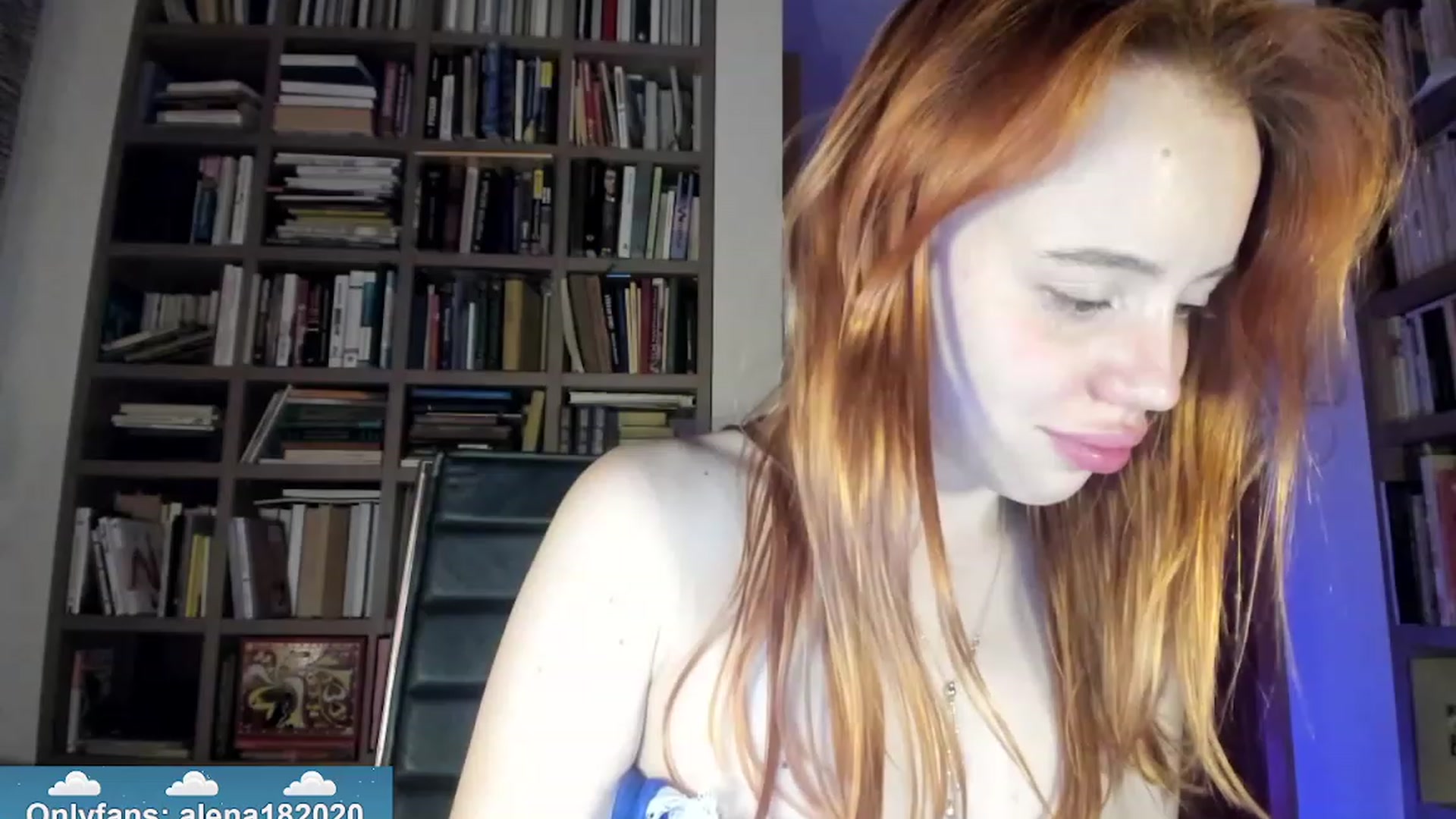 Gallery image thumbnail from Alena29's myfreecams stream on, 12/04/2023, 23:11 image 5 of 20
