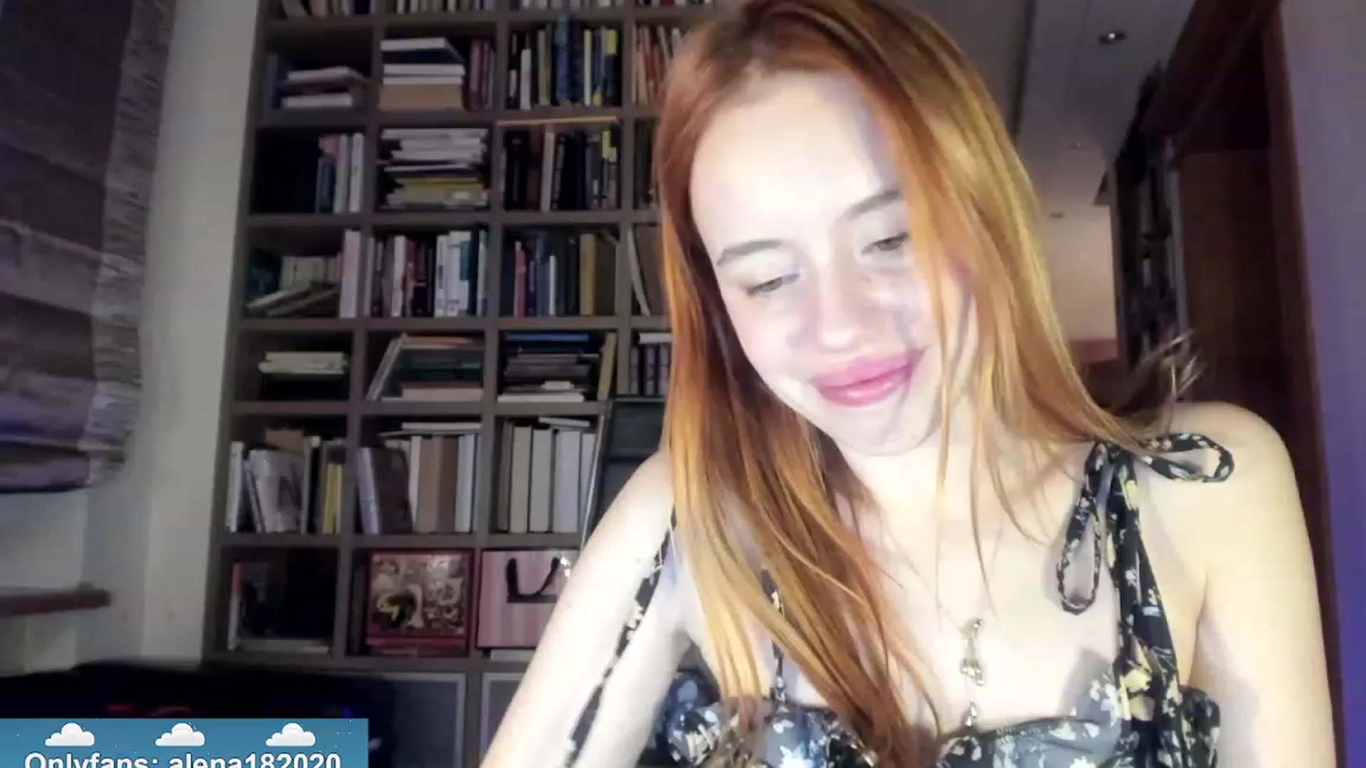 Gallery image thumbnail from Alena29's myfreecams stream on, 12/05/2023, 18:19 image 14 of 20