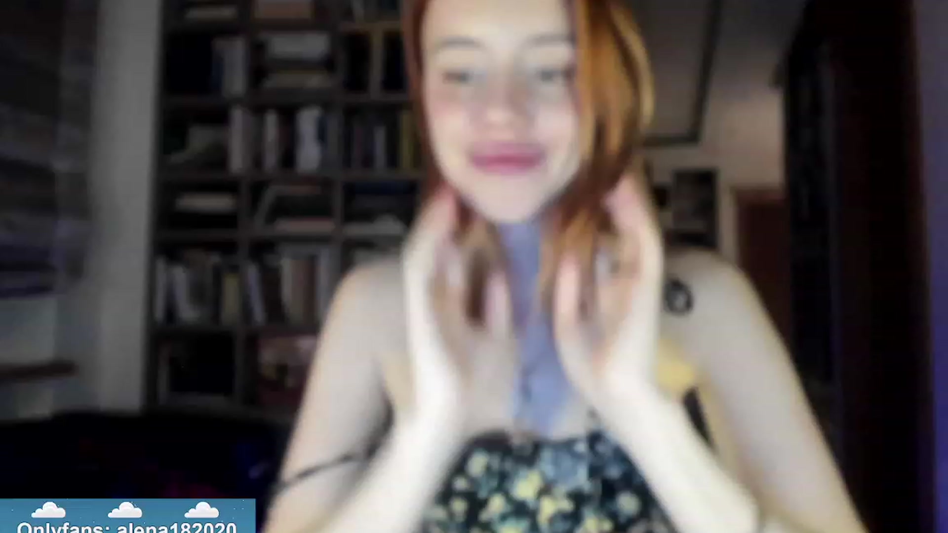 Gallery image thumbnail from Alena29's myfreecams stream on, 12/05/2023, 18:19 image 15 of 20