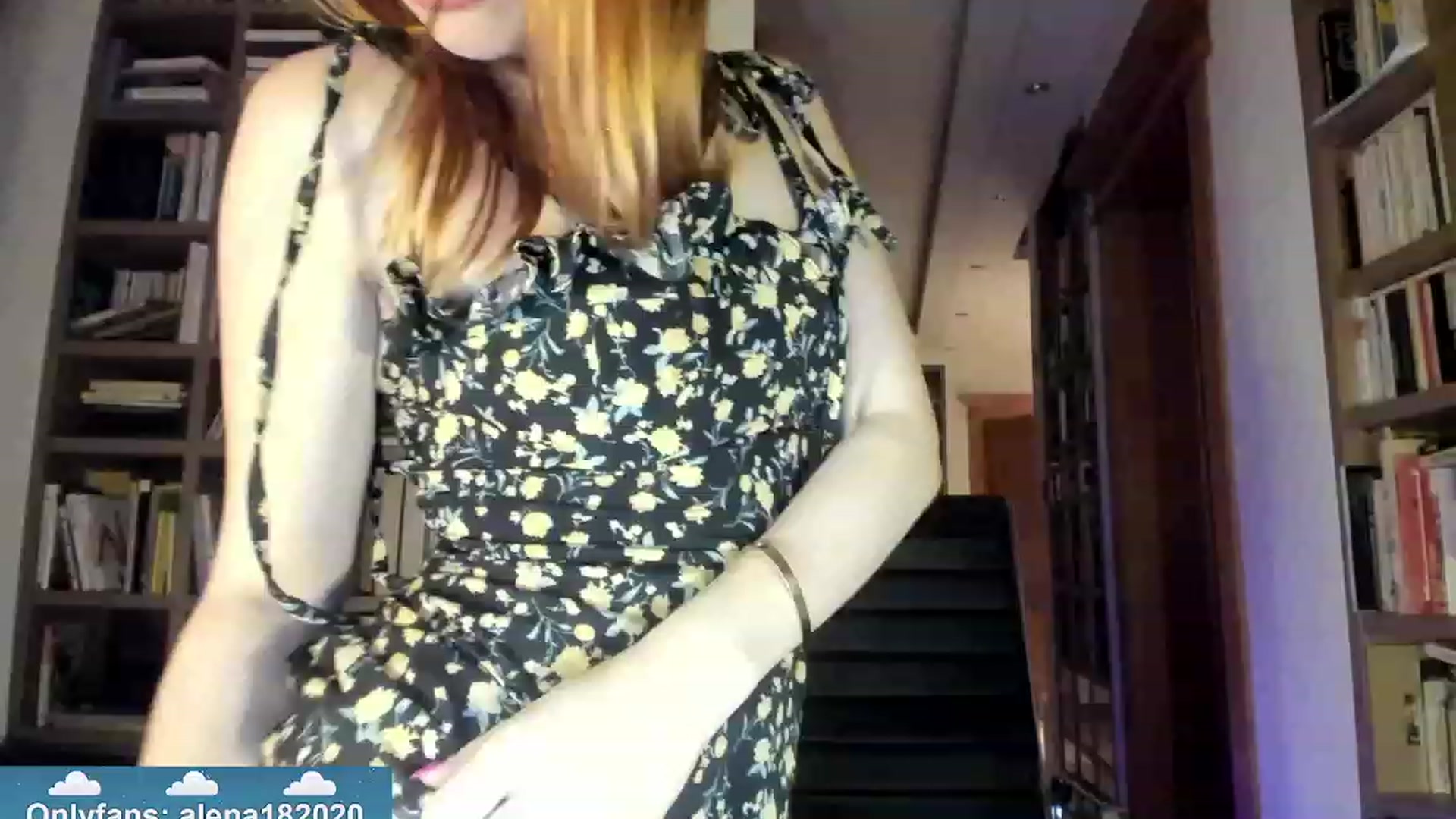 Gallery image thumbnail from Alena29's myfreecams stream on, 12/05/2023, 18:19 image 12 of 20