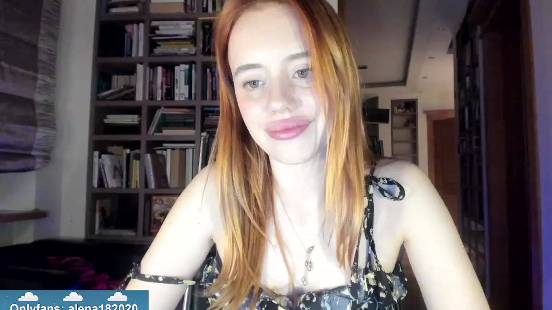 Gallery image thumbnail from Alena29's myfreecams stream on, 12/05/2023, 18:19 image 16 of 20