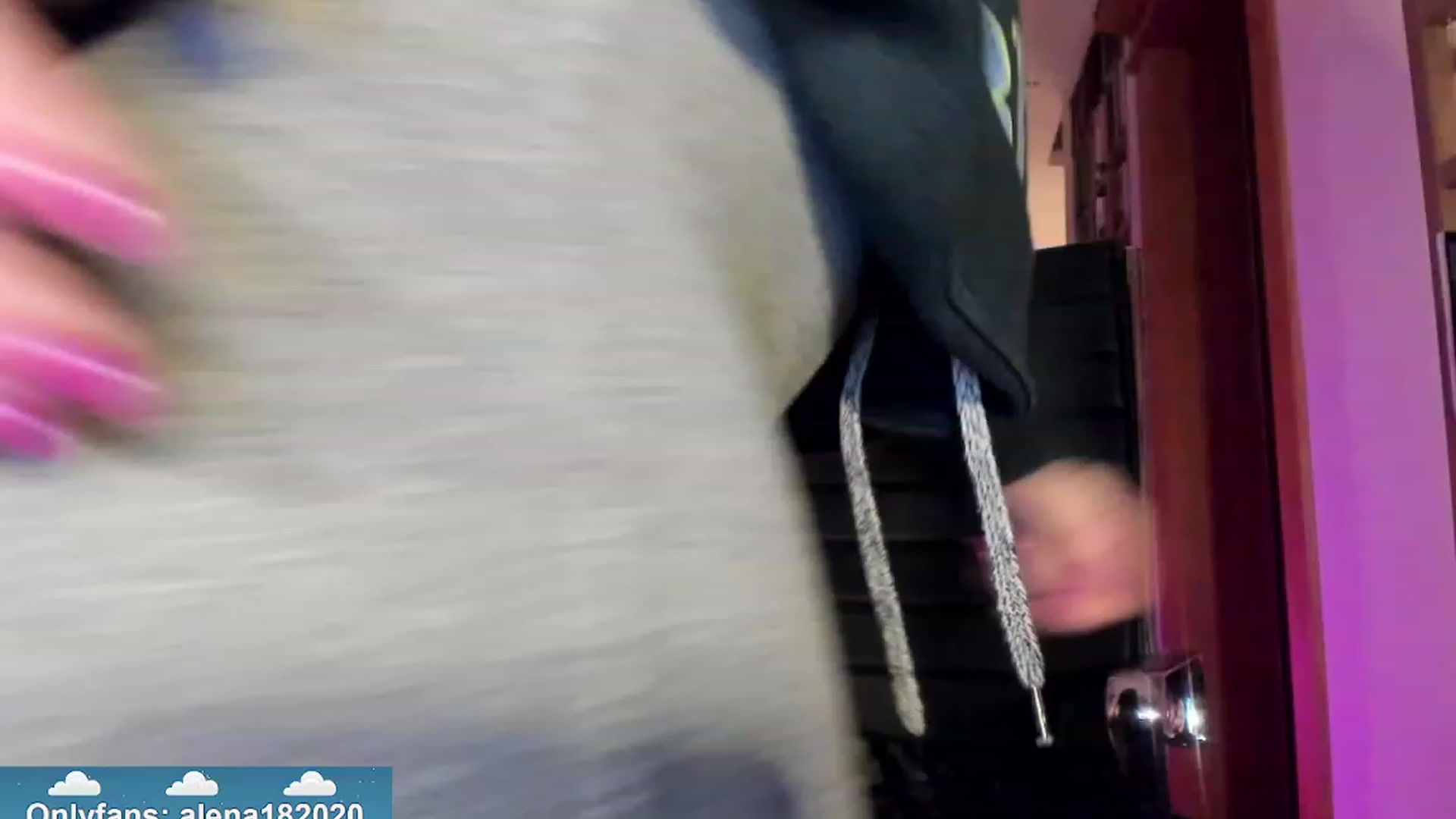 Gallery image thumbnail from Alena29's myfreecams stream on, 12/14/2023, 19:02 image 18 of 20