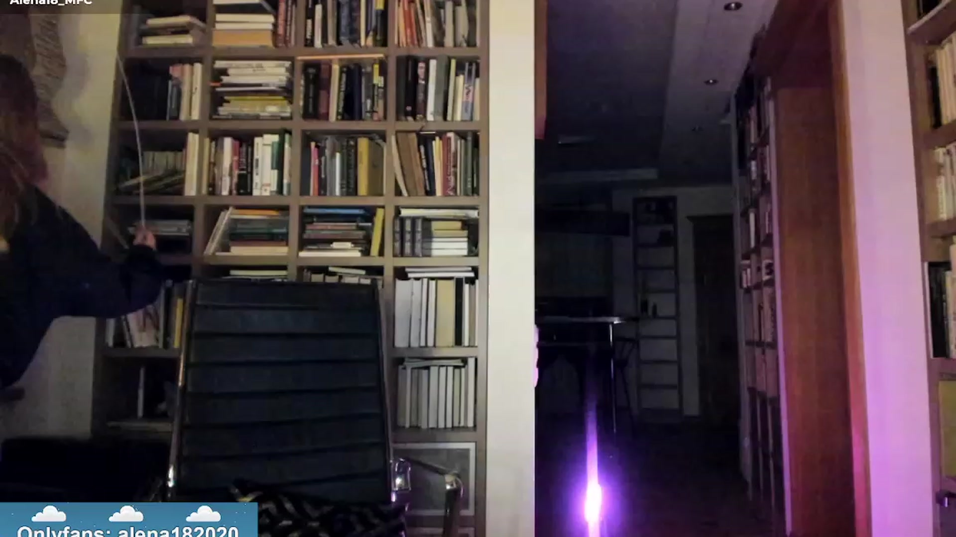 Gallery image thumbnail from Alena29's myfreecams stream on, 12/14/2023, 19:02 image 3 of 20