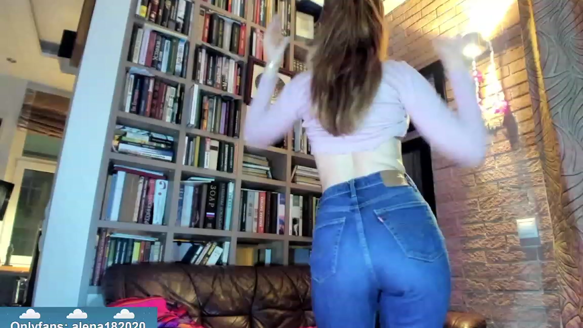 Gallery image thumbnail from Alena29's myfreecams stream on, 12/21/2023, 16:57 image 2 of 20