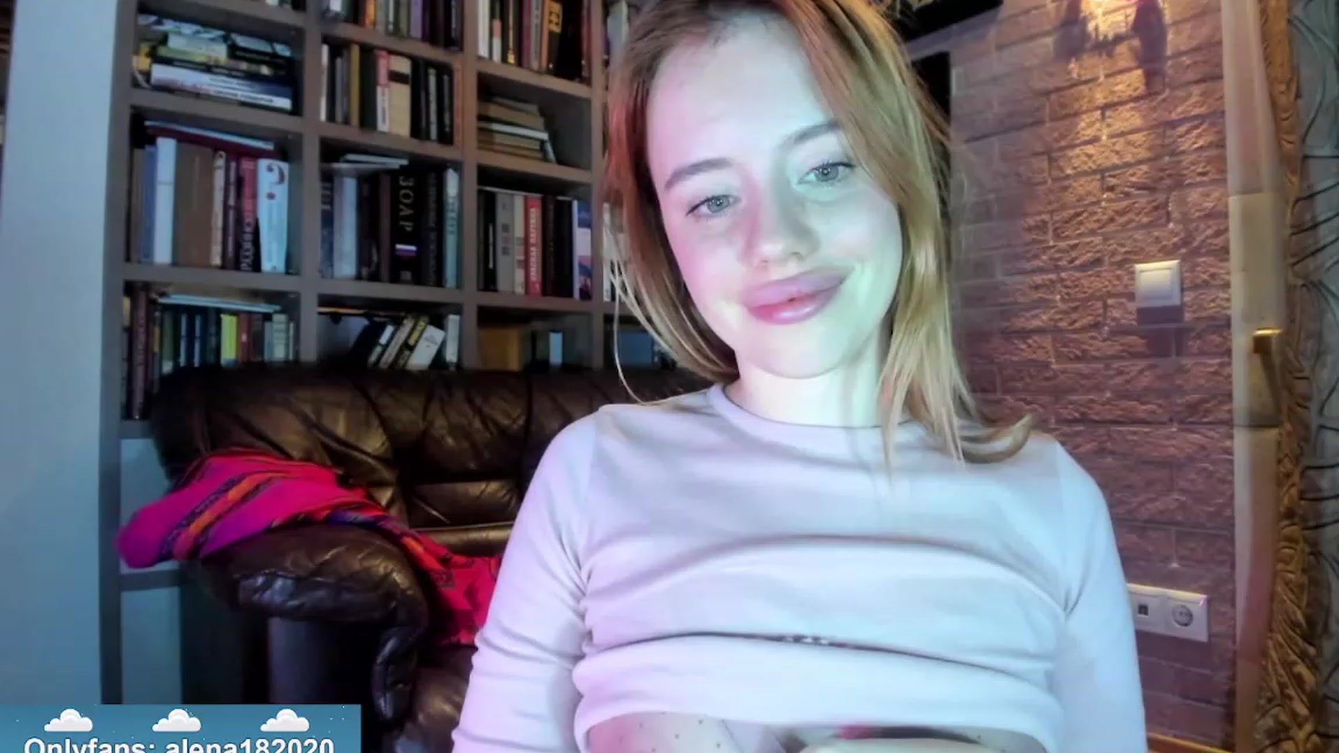 Gallery image thumbnail from Alena29's myfreecams stream on, 12/21/2023, 16:57 image 16 of 20