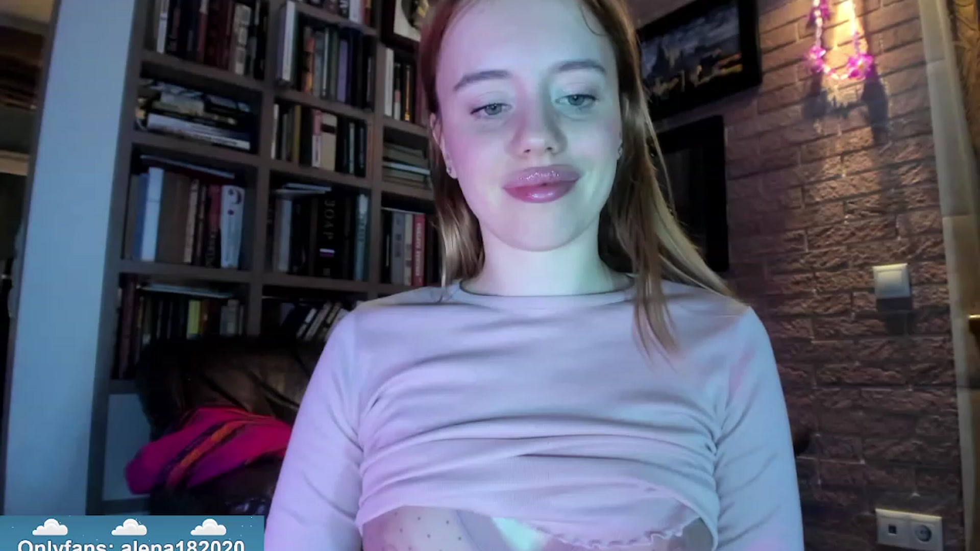 Gallery image thumbnail from Alena29's myfreecams stream on, 12/21/2023, 18:21 image 1 of 20