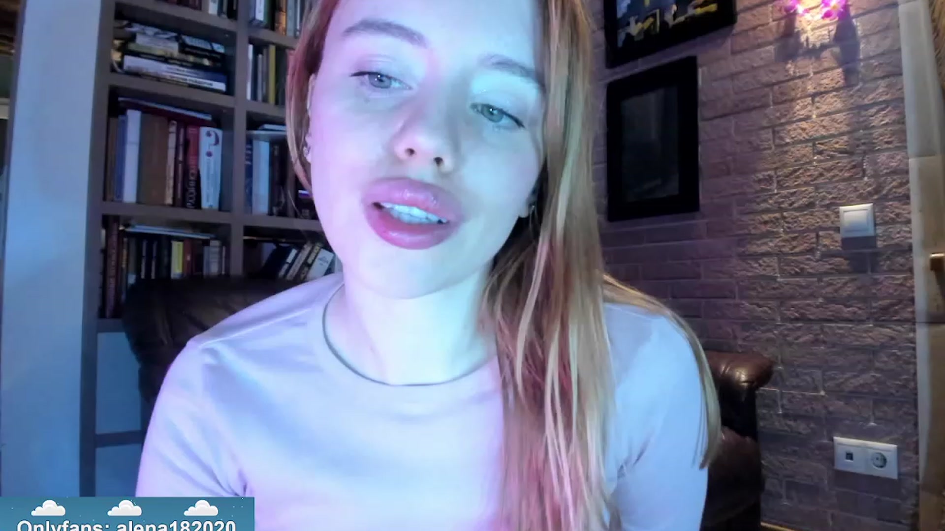 Gallery image thumbnail from Alena29's myfreecams stream on, 12/21/2023, 18:21 image 9 of 20