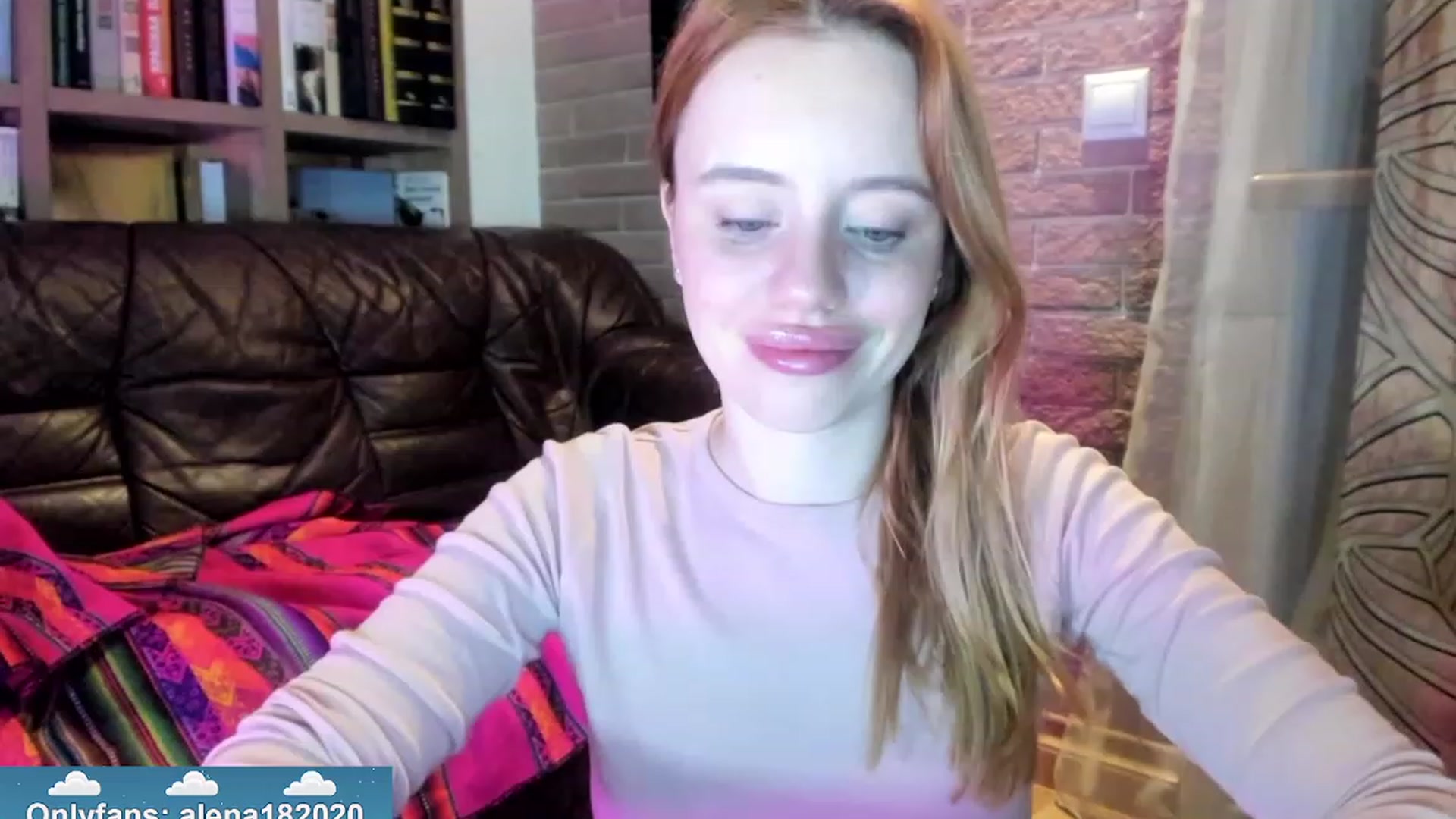 Gallery image thumbnail from Alena29's myfreecams stream on, 12/24/2023, 23:24 image 14 of 20
