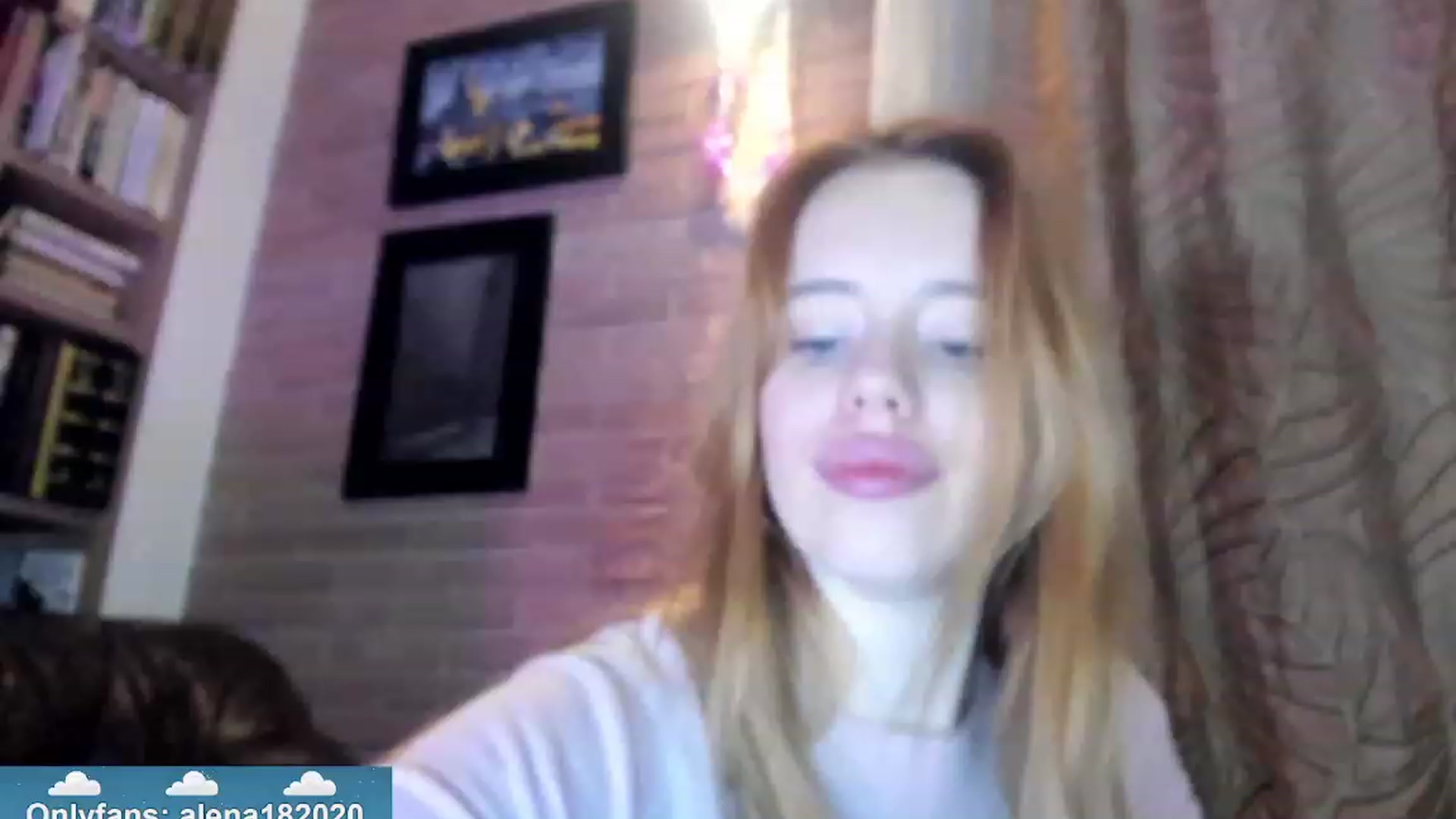 Gallery image thumbnail from Alena29's myfreecams stream on, 12/24/2023, 23:24 image 18 of 20