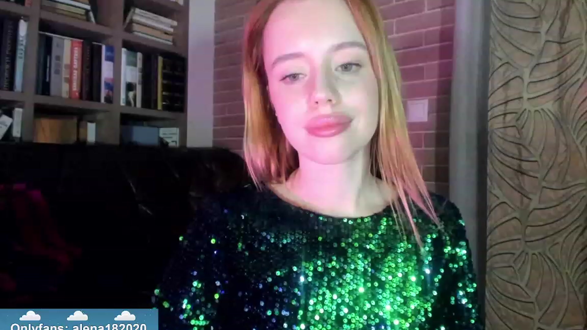 Gallery image thumbnail from Alena29's myfreecams stream on, 12/25/2023, 21:29 image 11 of 20
