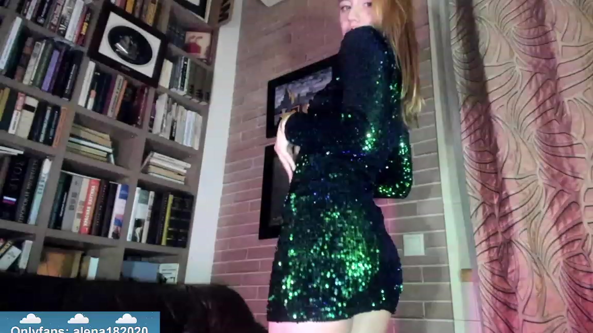 Gallery image thumbnail from Alena29's myfreecams stream on, 12/25/2023, 21:29 image 6 of 20