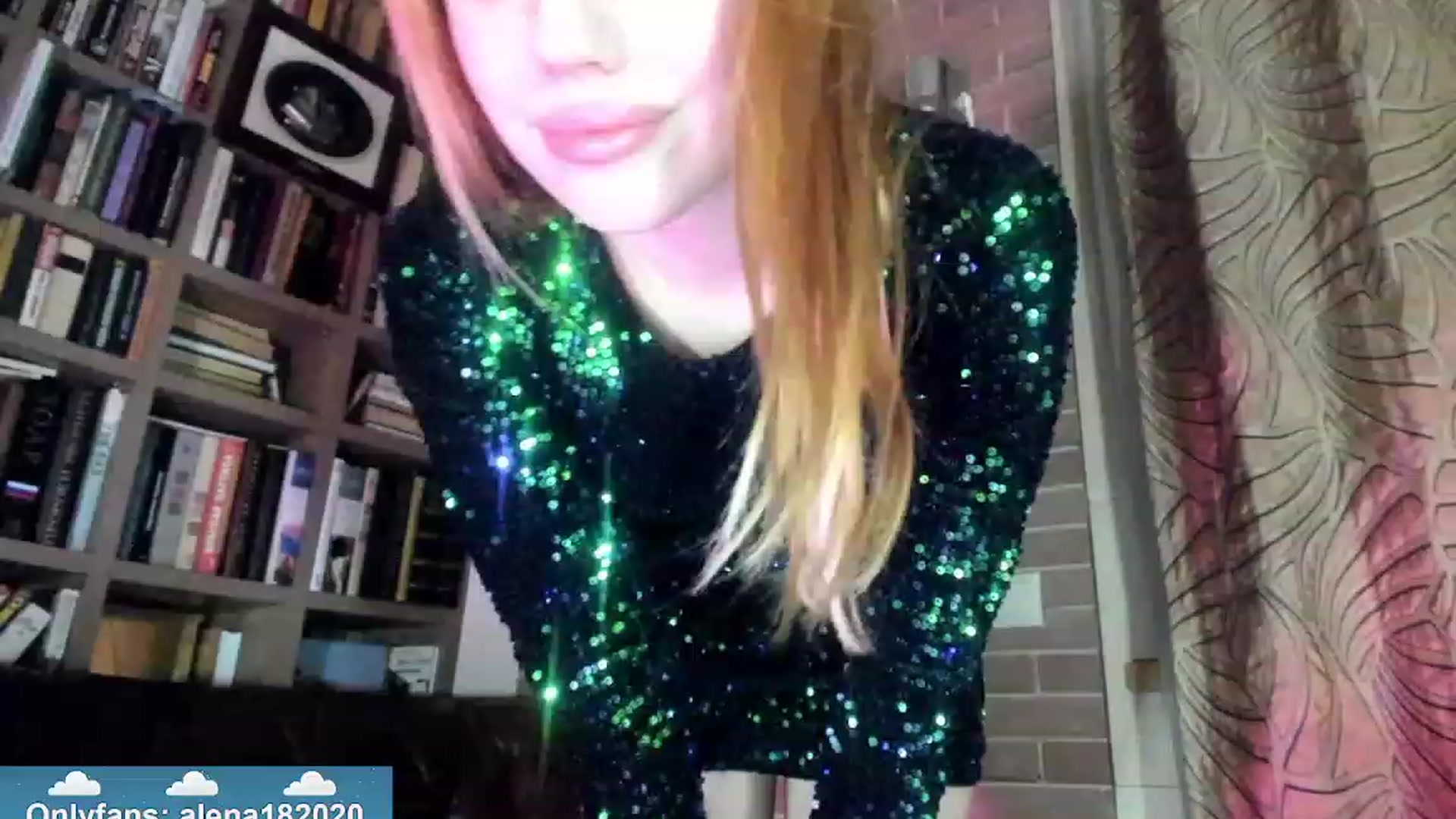 Gallery image thumbnail from Alena29's myfreecams stream on, 12/25/2023, 21:29 image 5 of 20