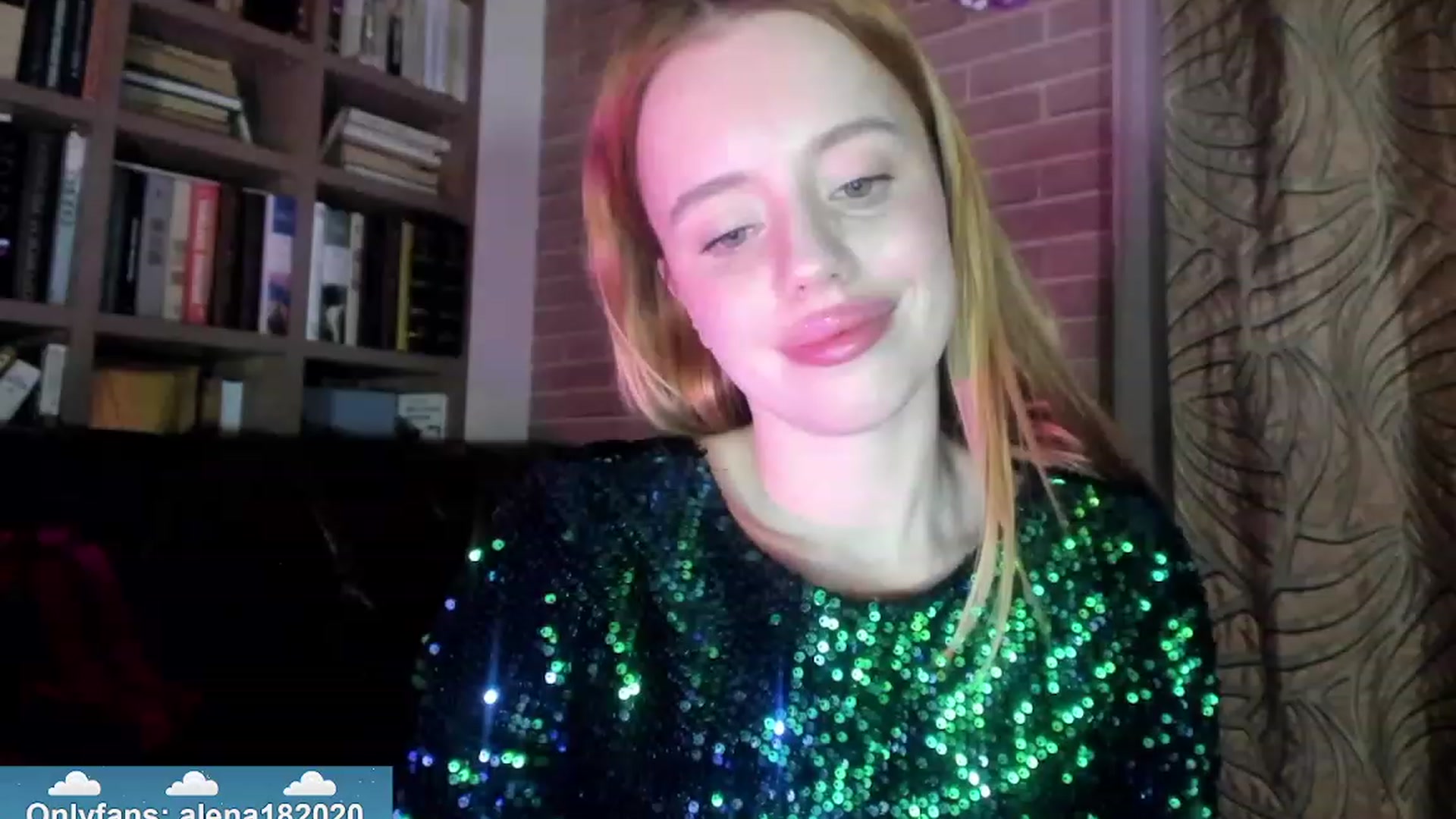Gallery image thumbnail from Alena29's myfreecams stream on, 12/25/2023, 21:29 image 1 of 20