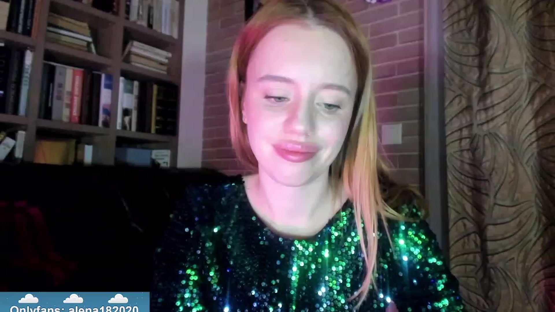 Gallery image thumbnail from Alena29's myfreecams stream on, 12/25/2023, 21:29 image 2 of 20