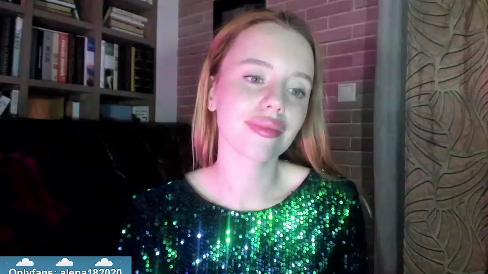 Gallery image thumbnail from Alena29's myfreecams stream on, 12/25/2023, 21:29 image 10 of 20