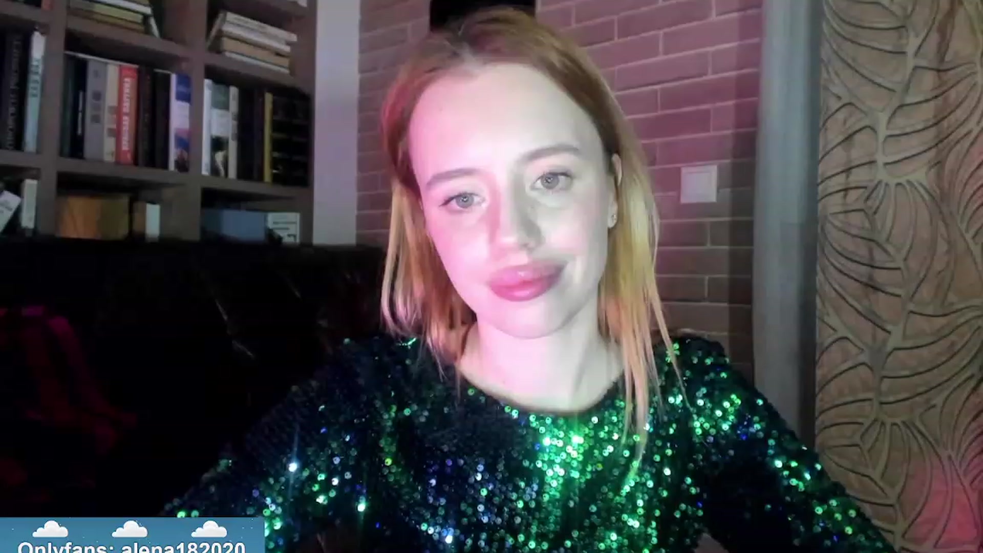 Gallery image thumbnail from Alena29's myfreecams stream on, 12/25/2023, 21:29 image 13 of 20