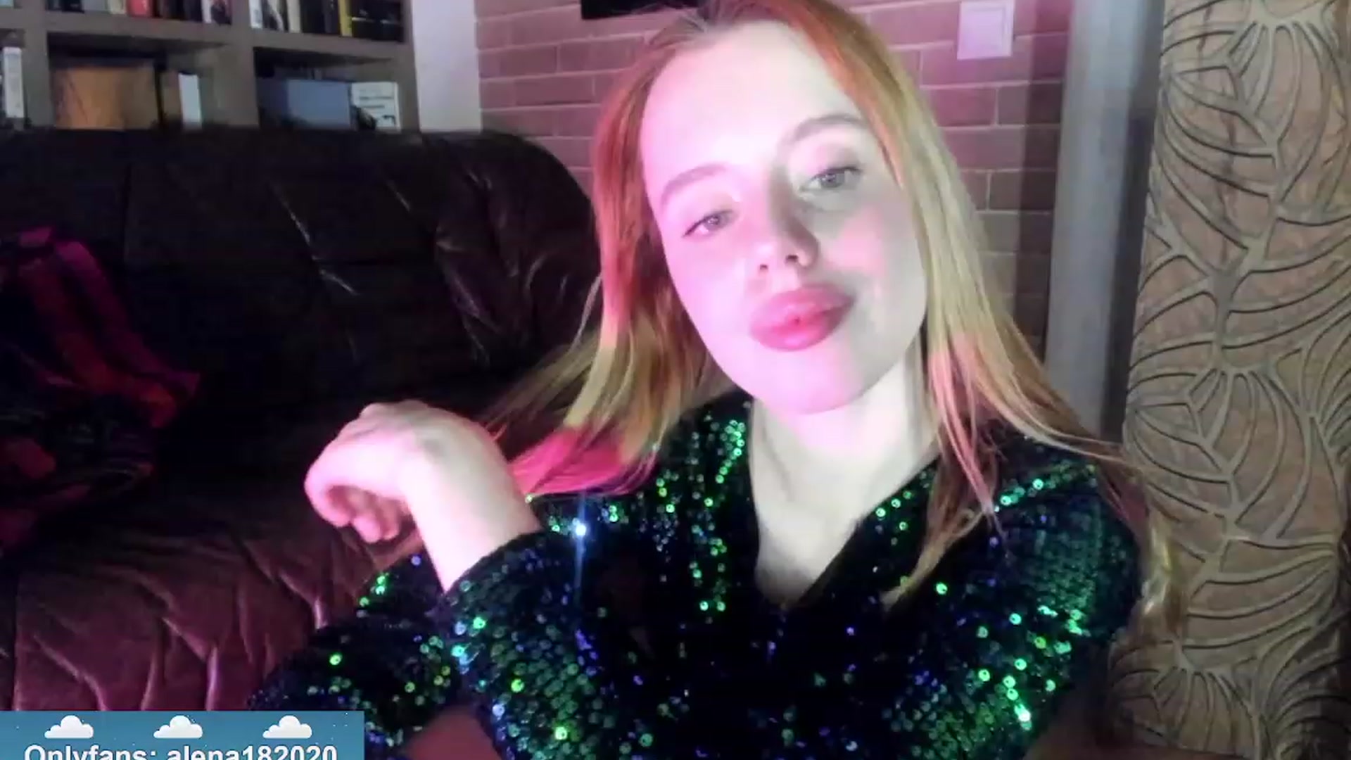 Gallery image thumbnail from Alena29's myfreecams stream on, 12/25/2023, 21:29 image 19 of 20