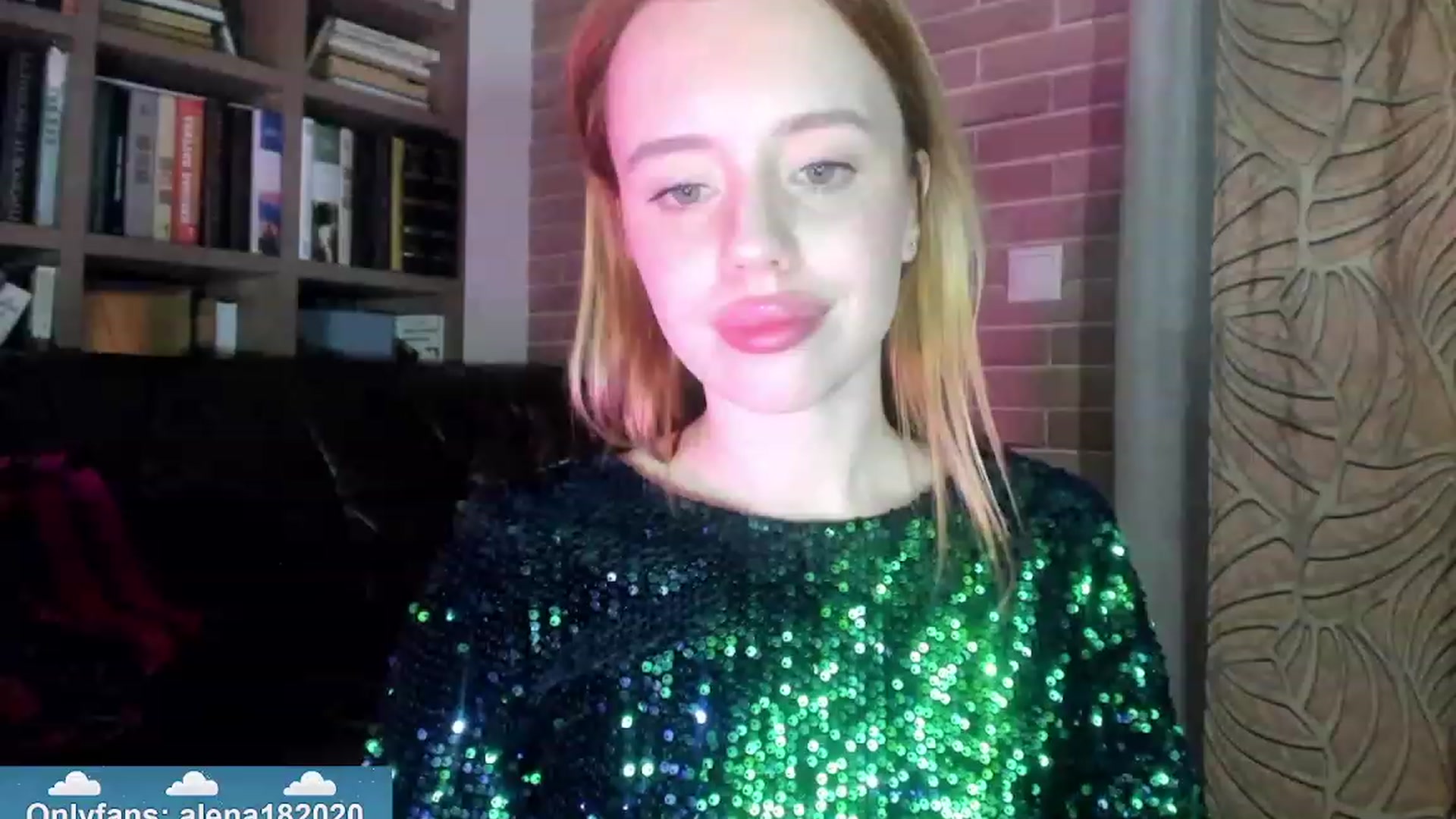 Gallery image thumbnail from Alena29's myfreecams stream on, 12/25/2023, 21:29 image 12 of 20