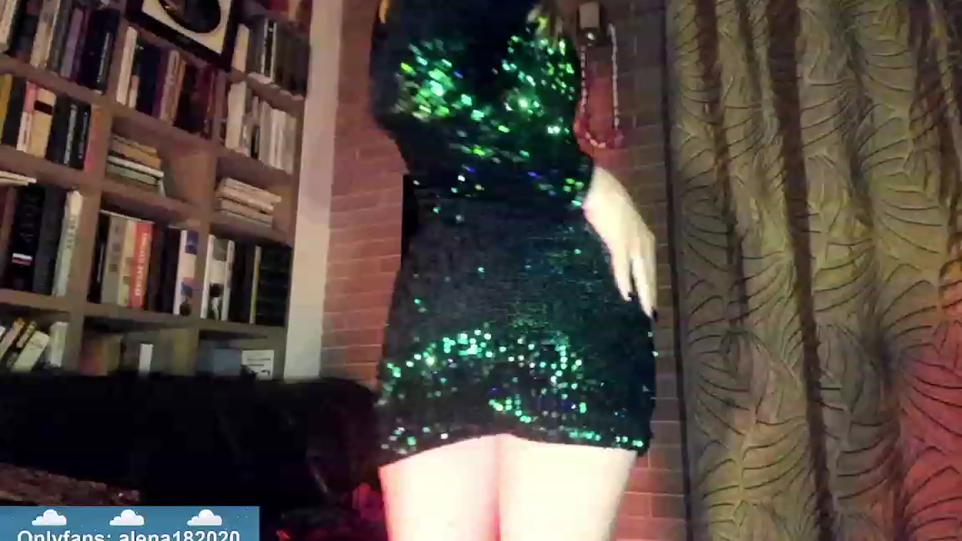 Gallery image thumbnail from Alena29's myfreecams stream on, 12/30/2023, 19:19 image 8 of 20
