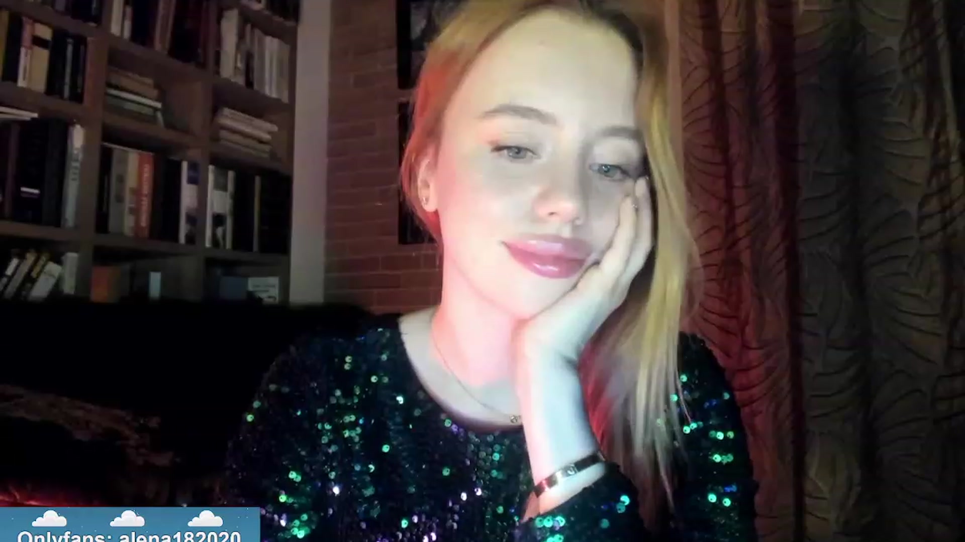 Gallery image thumbnail from Alena29's myfreecams stream on, 12/30/2023, 19:19 image 19 of 20