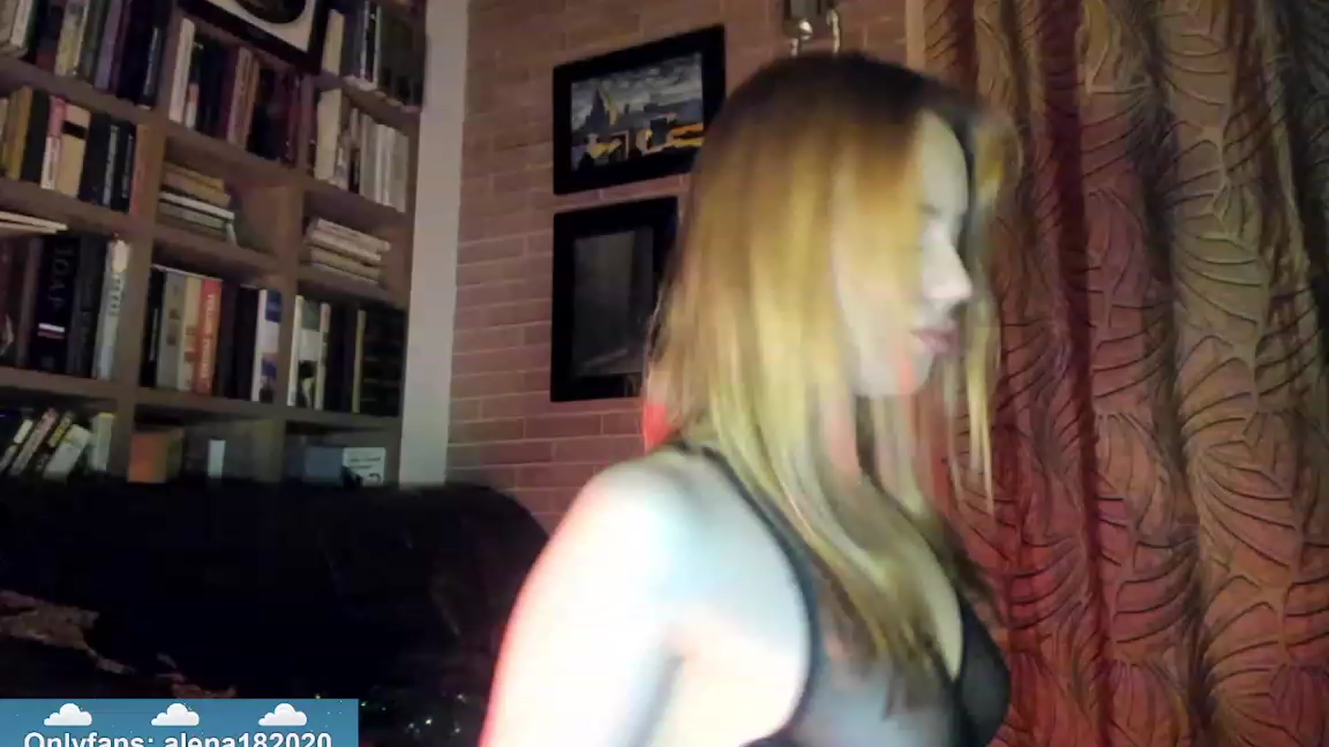 Gallery image thumbnail from Alena29's myfreecams stream on, 12/30/2023, 19:19 image 17 of 20