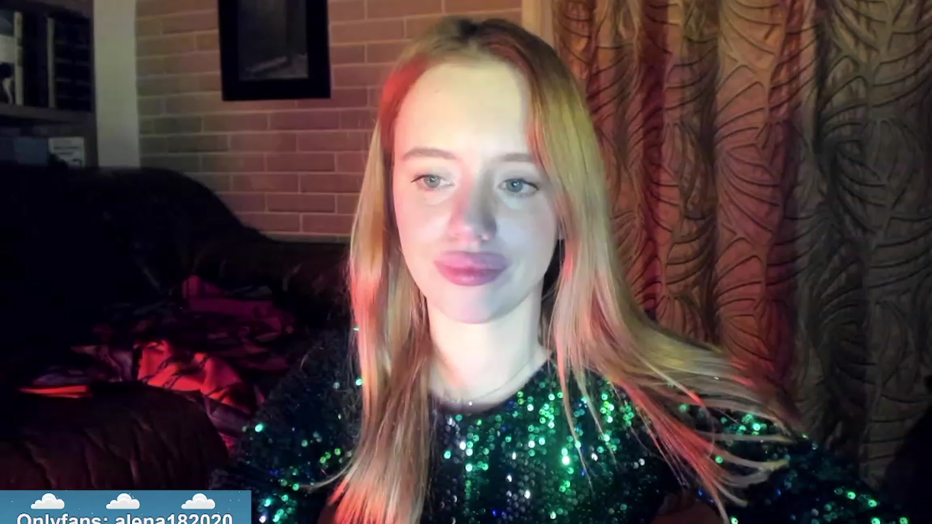 Gallery image thumbnail from Alena29's myfreecams stream on, 12/30/2023, 21:35 image 19 of 20