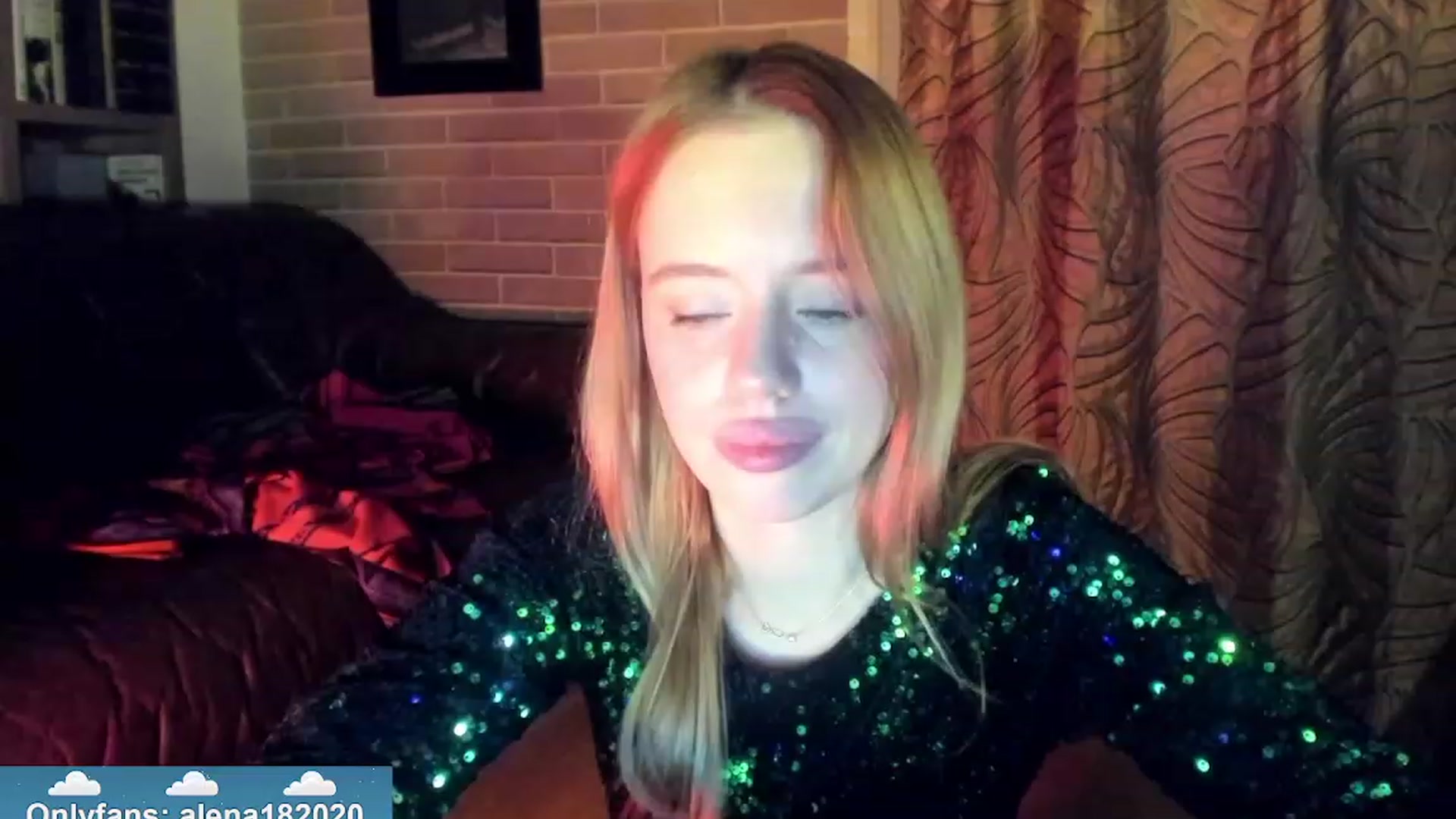 Gallery image thumbnail from Alena29's myfreecams stream on, 12/30/2023, 21:35 image 12 of 20