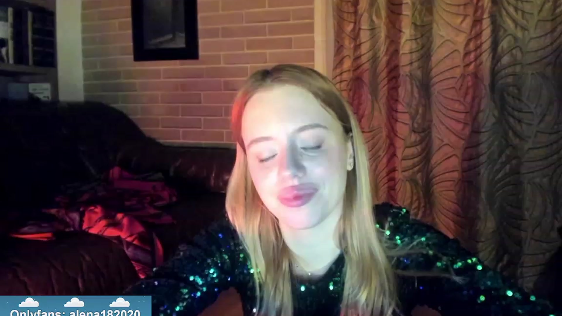Gallery image thumbnail from Alena29's myfreecams stream on, 12/30/2023, 21:35 image 20 of 20