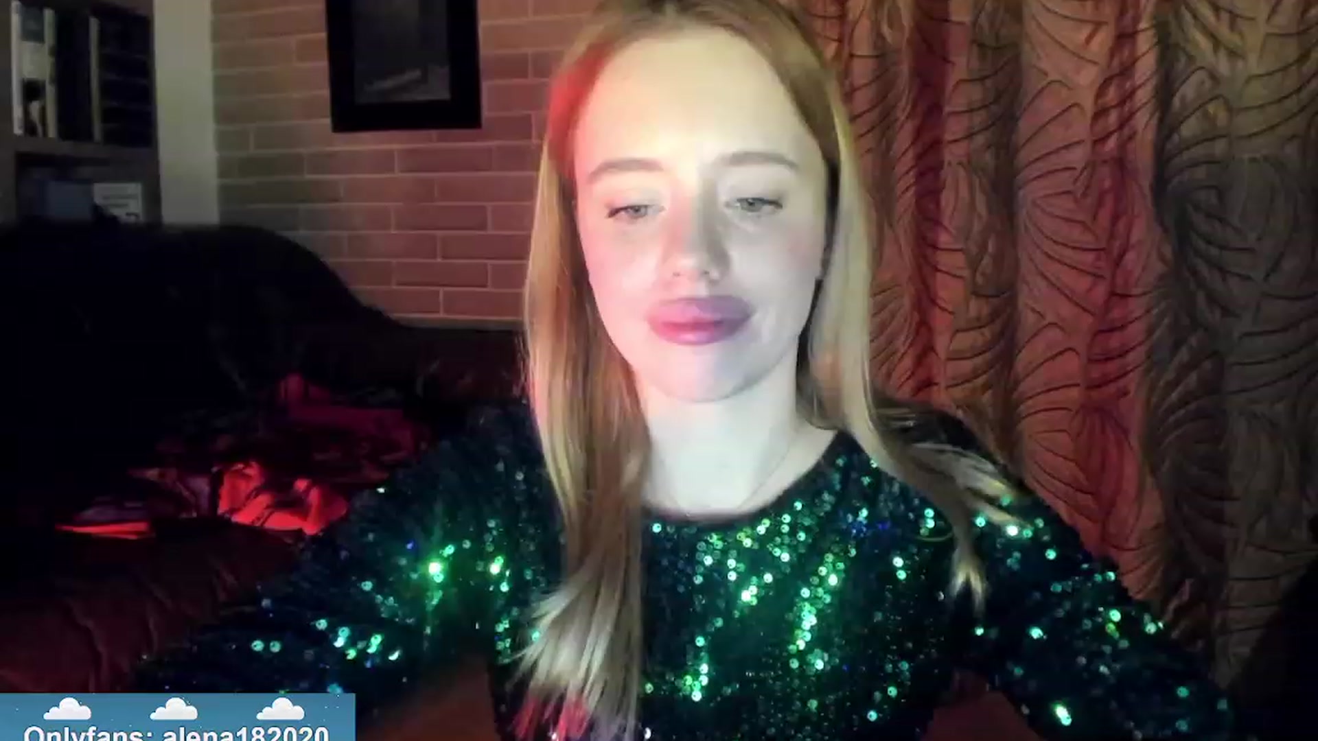 Gallery image thumbnail from Alena29's myfreecams stream on, 12/30/2023, 21:35 image 7 of 20