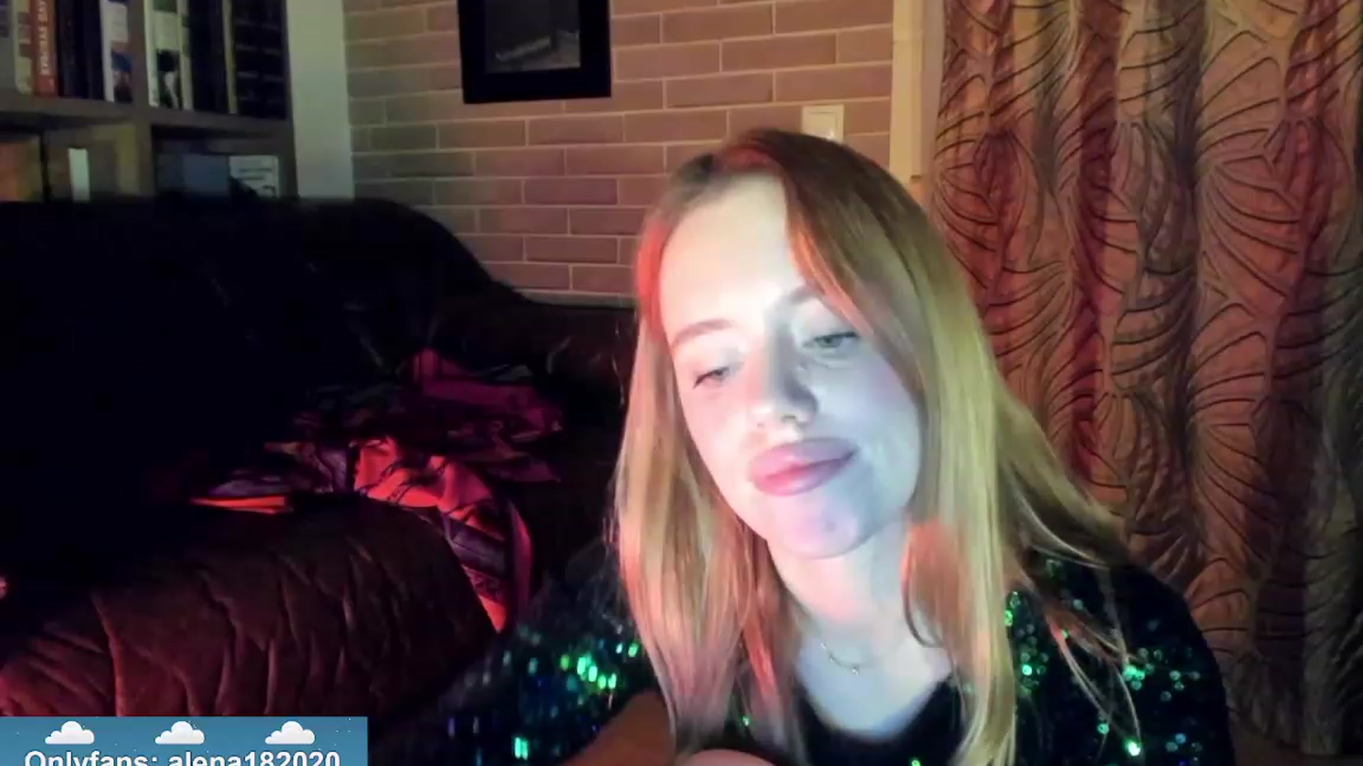 Gallery image thumbnail from Alena29's myfreecams stream on, 12/30/2023, 21:35 image 9 of 20