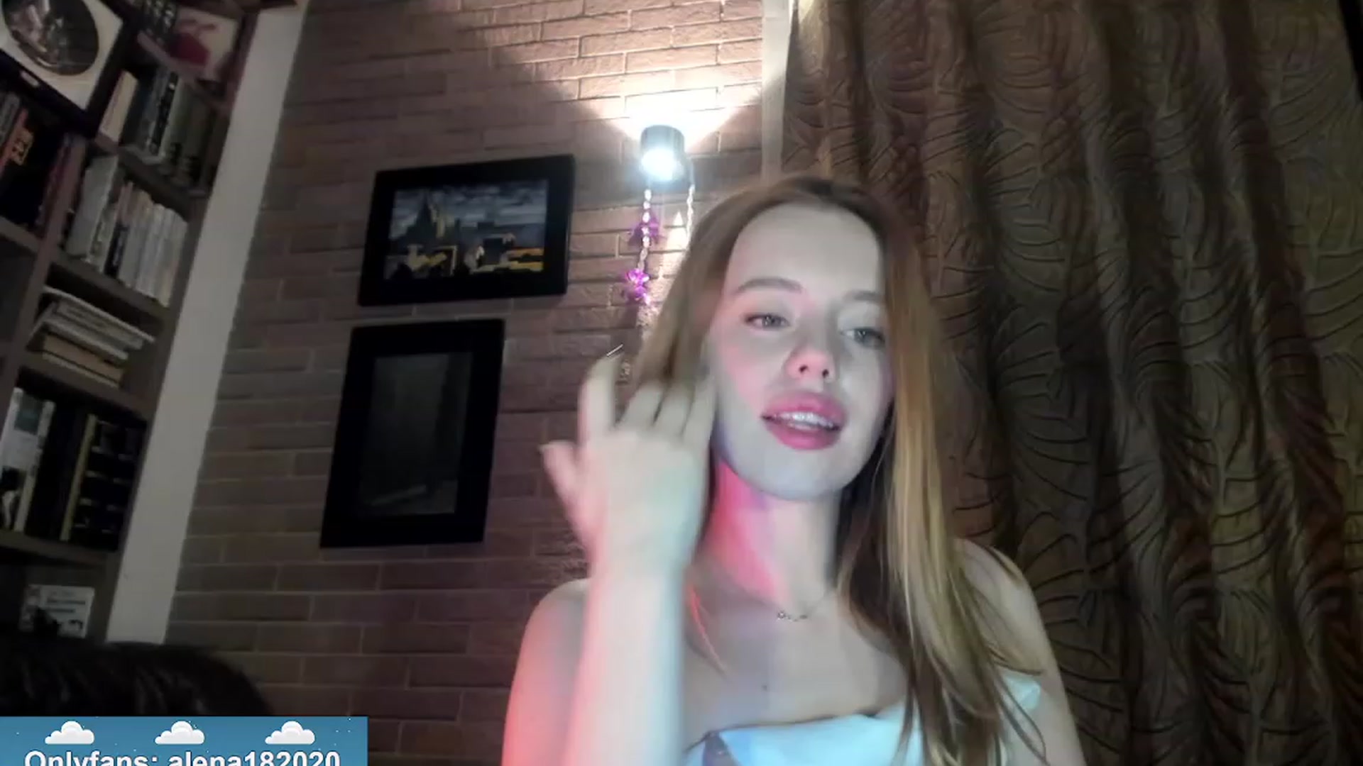 Gallery image thumbnail from Alena29's myfreecams stream on, 01/05/2024, 19:20 image 4 of 20