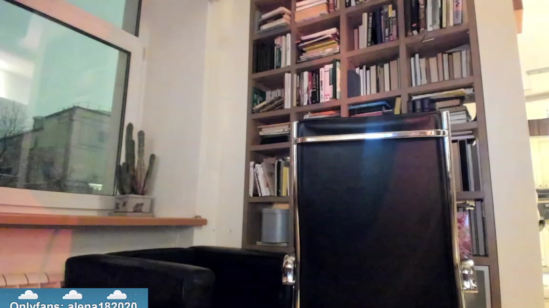 Gallery image thumbnail from Alena29's myfreecams stream on, 01/27/2024, 20:16 image 5 of 20
