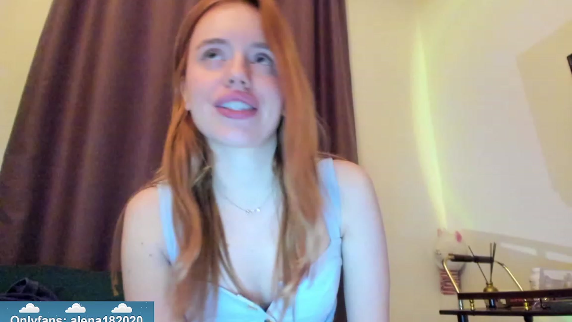 Gallery image thumbnail from Alena29's myfreecams stream on, 01/27/2024, 20:16 image 15 of 20