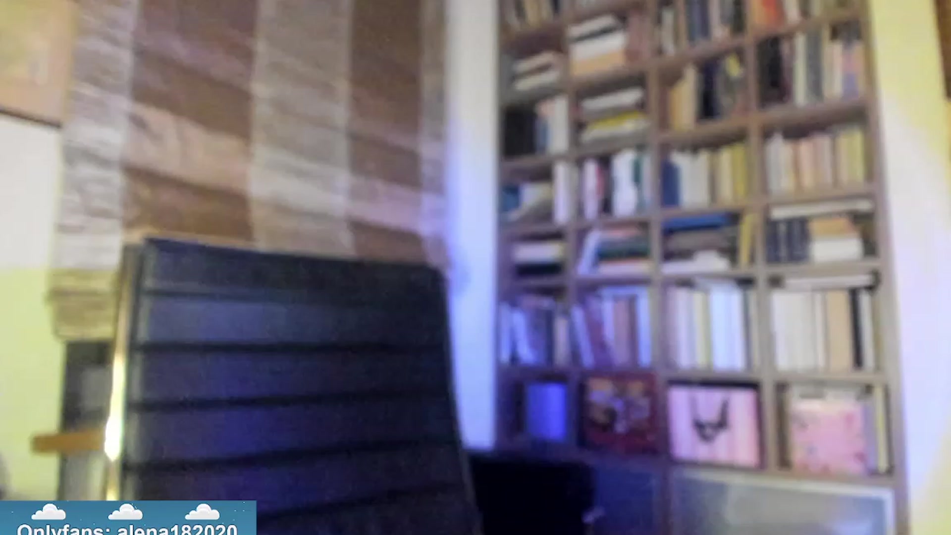 Gallery image thumbnail from Alena29's myfreecams stream on, 01/28/2024, 20:32 image 14 of 20