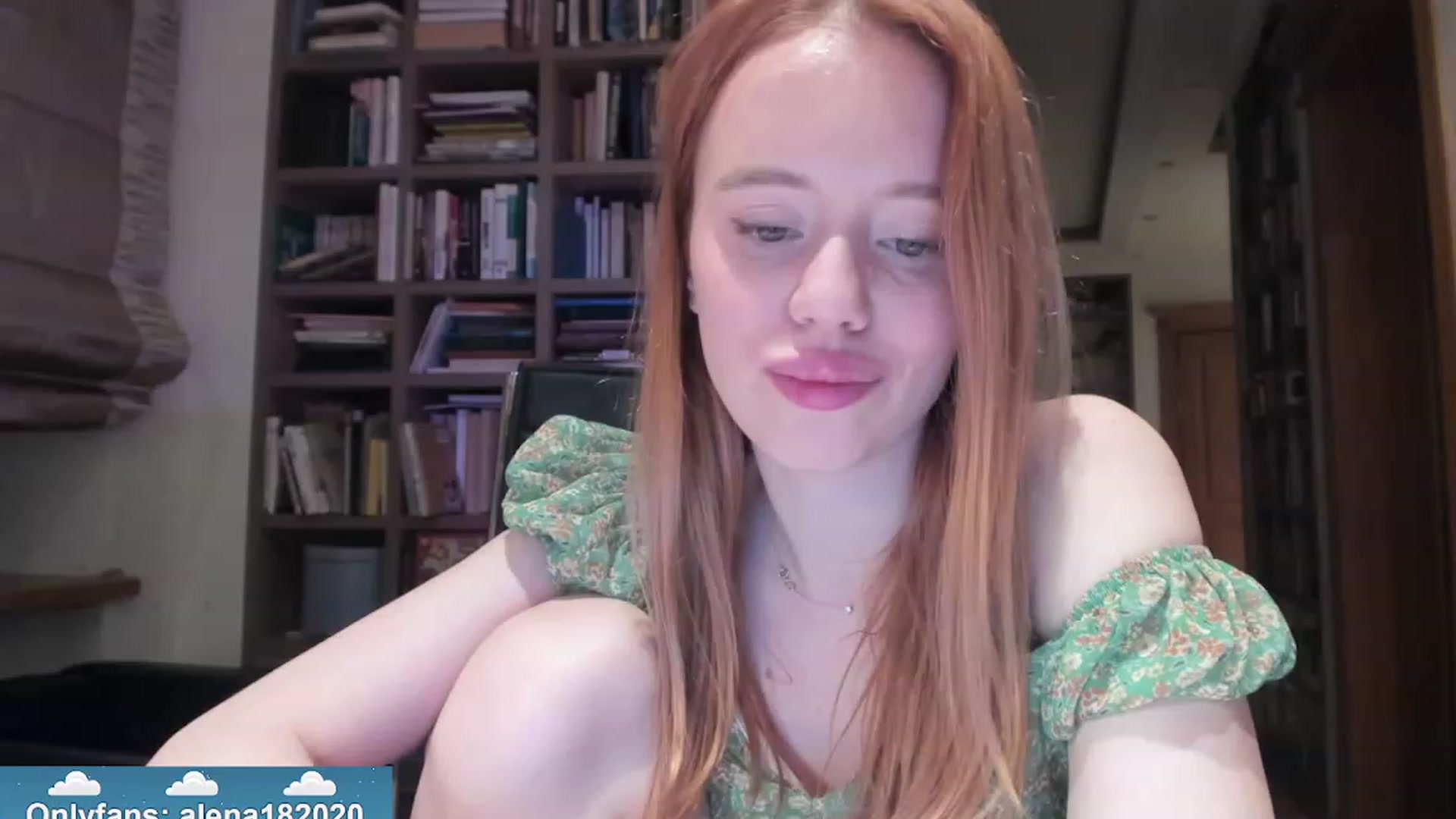 Gallery image thumbnail from Alena29's myfreecams stream on, 02/01/2024, 20:33 image 6 of 20