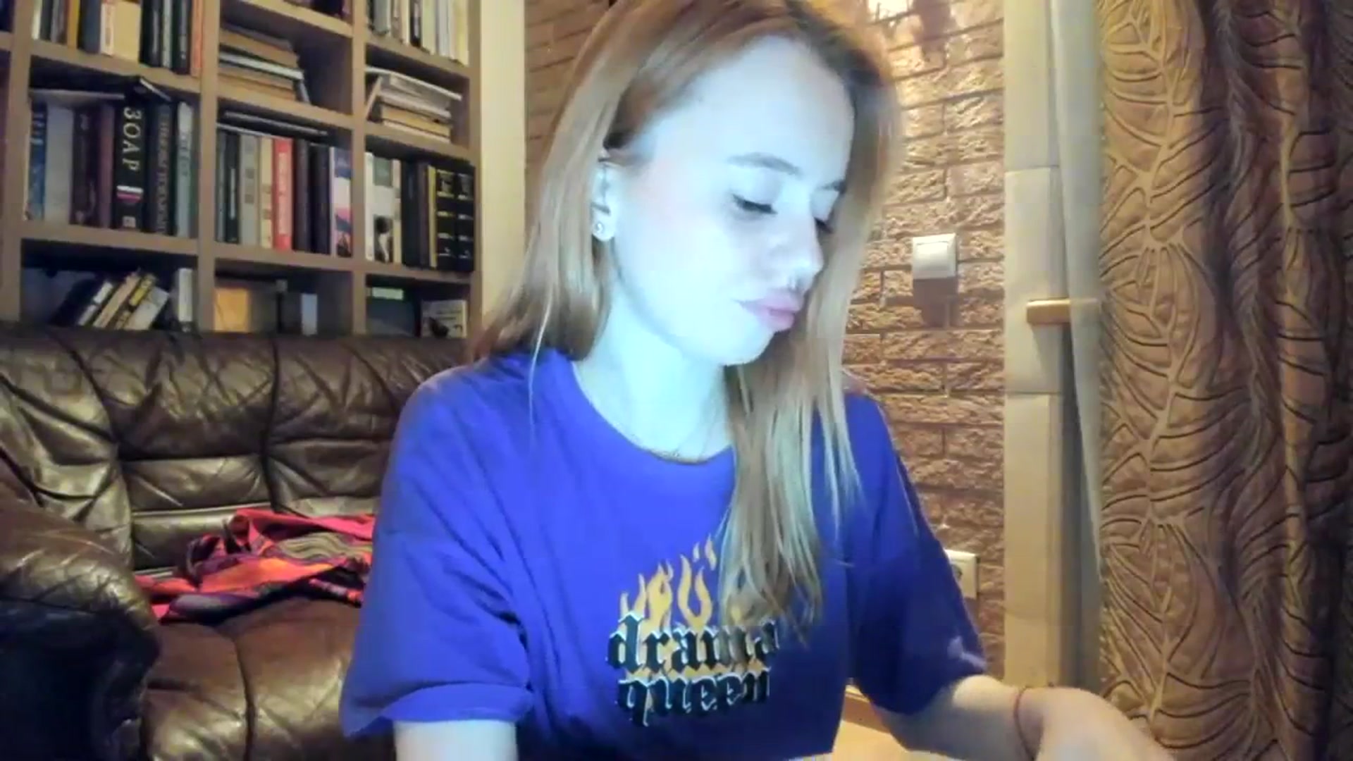 Gallery image thumbnail from Alena29's myfreecams stream on, 02/07/2024, 19:20 image 13 of 20