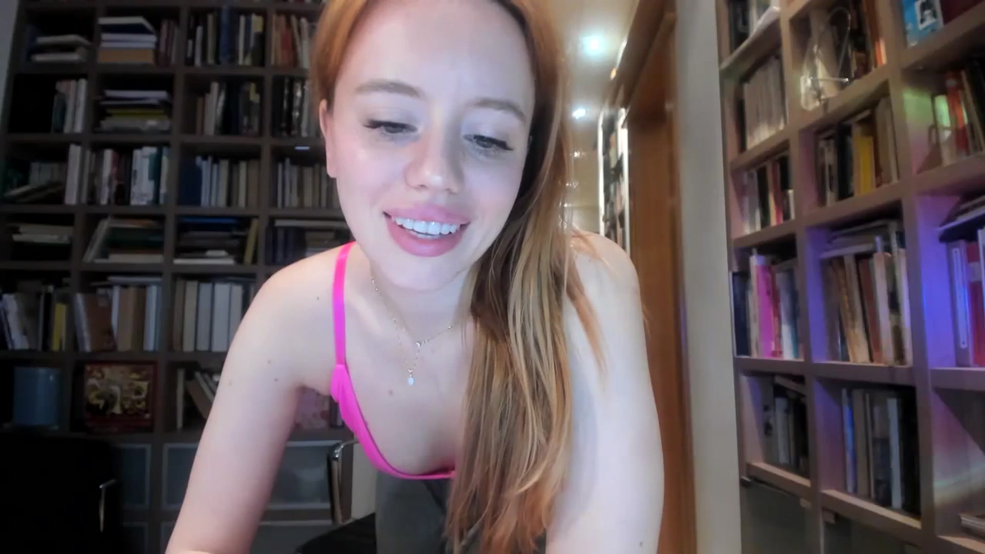 Gallery image thumbnail from Alena29's myfreecams stream on, 02/09/2024, 16:46 image 18 of 20