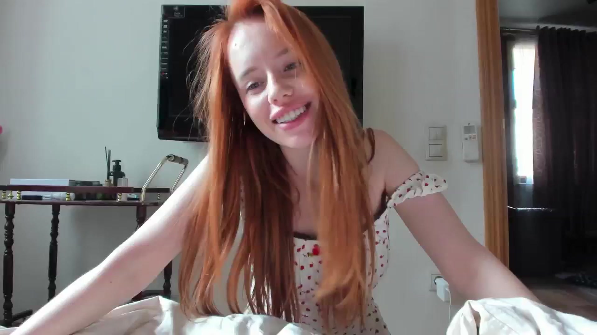 Gallery image thumbnail from Alena29's myfreecams stream on, 06/27/2024, 15:57 image 16 of 20