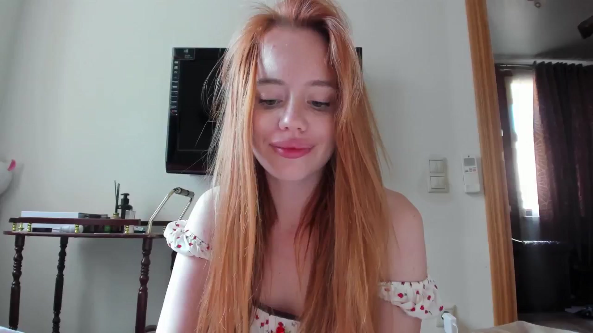 Gallery image thumbnail from Alena29's myfreecams stream on, 06/27/2024, 15:57 image 12 of 20