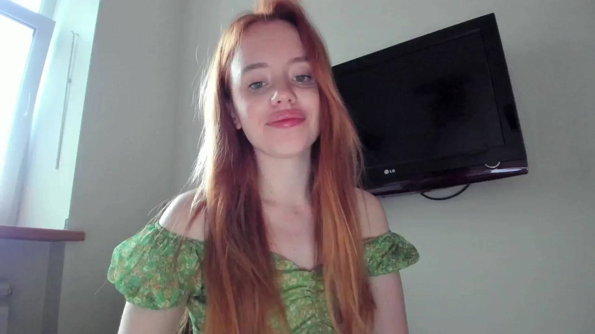 Gallery image thumbnail from Alena29's myfreecams stream on, 06/28/2024, 18:21 image 13 of 20