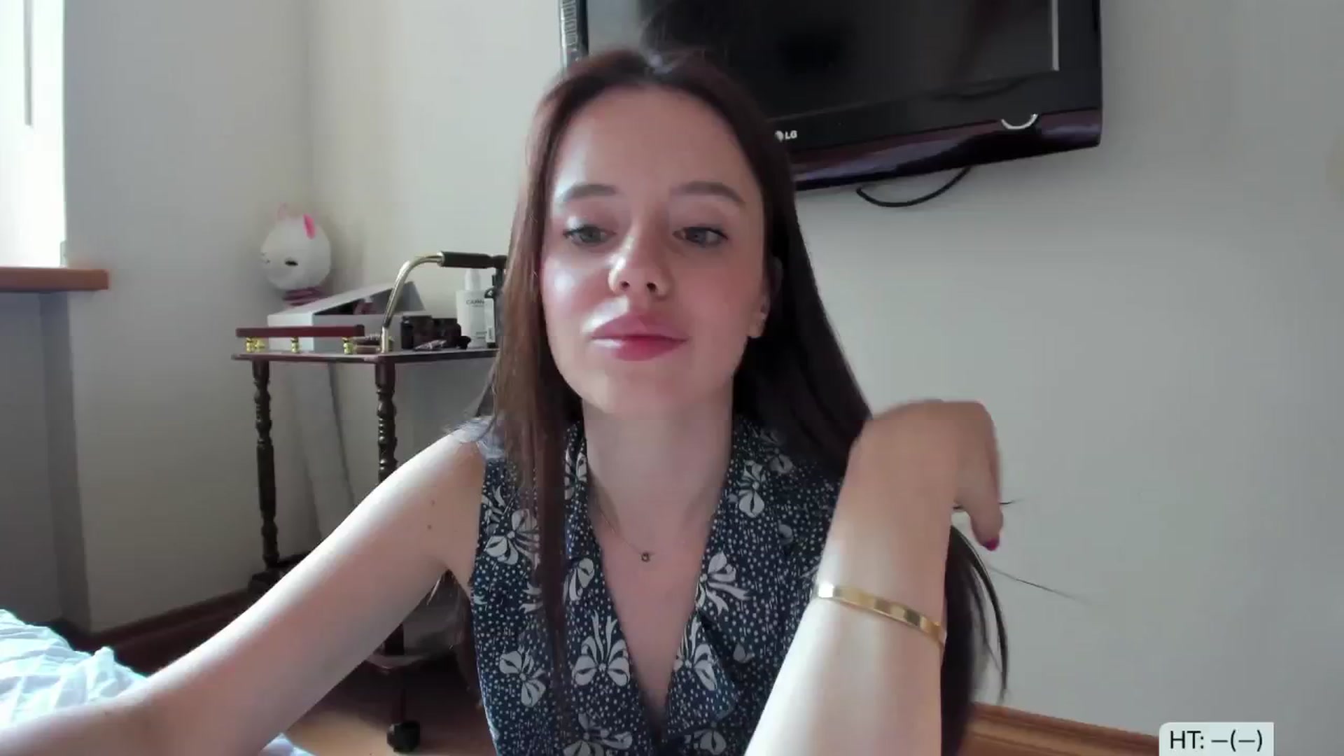Gallery image thumbnail from Alena29's myfreecams stream on, 08/13/2024, 16:27 image 9 of 20