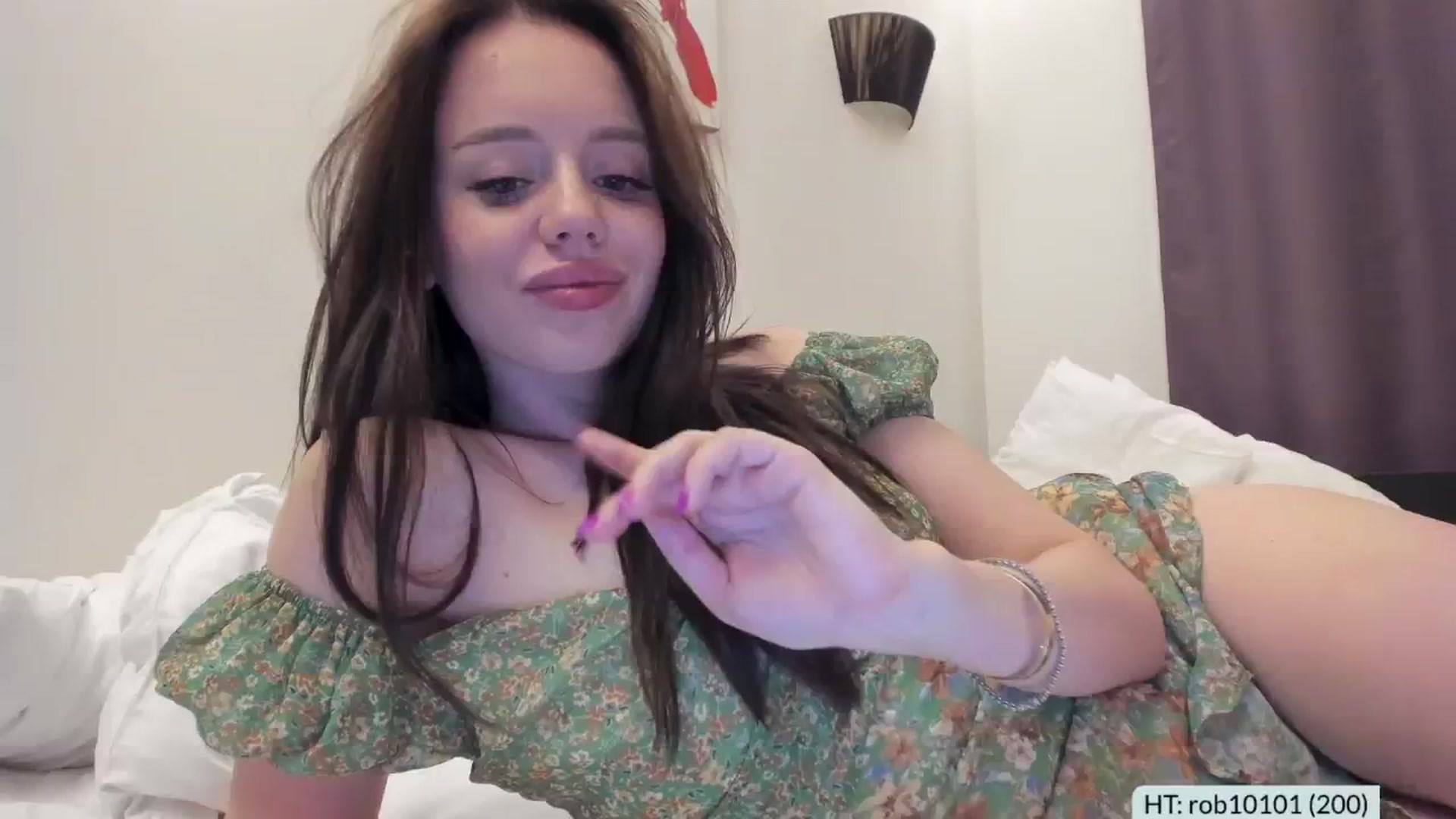 Gallery image thumbnail from Alena29's myfreecams stream on, 08/23/2024, 23:10 image 2 of 20
