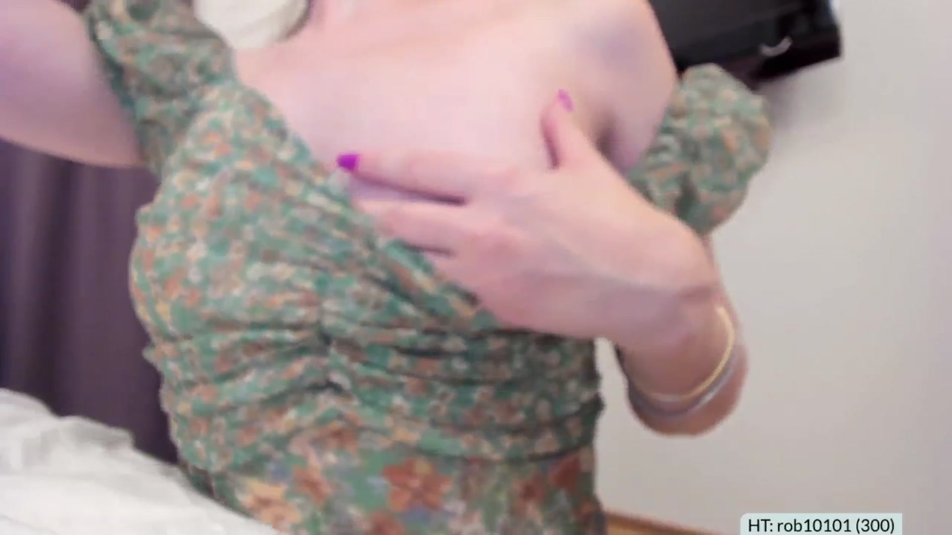 Gallery image thumbnail from Alena29's myfreecams stream on, 08/23/2024, 23:10 image 15 of 20